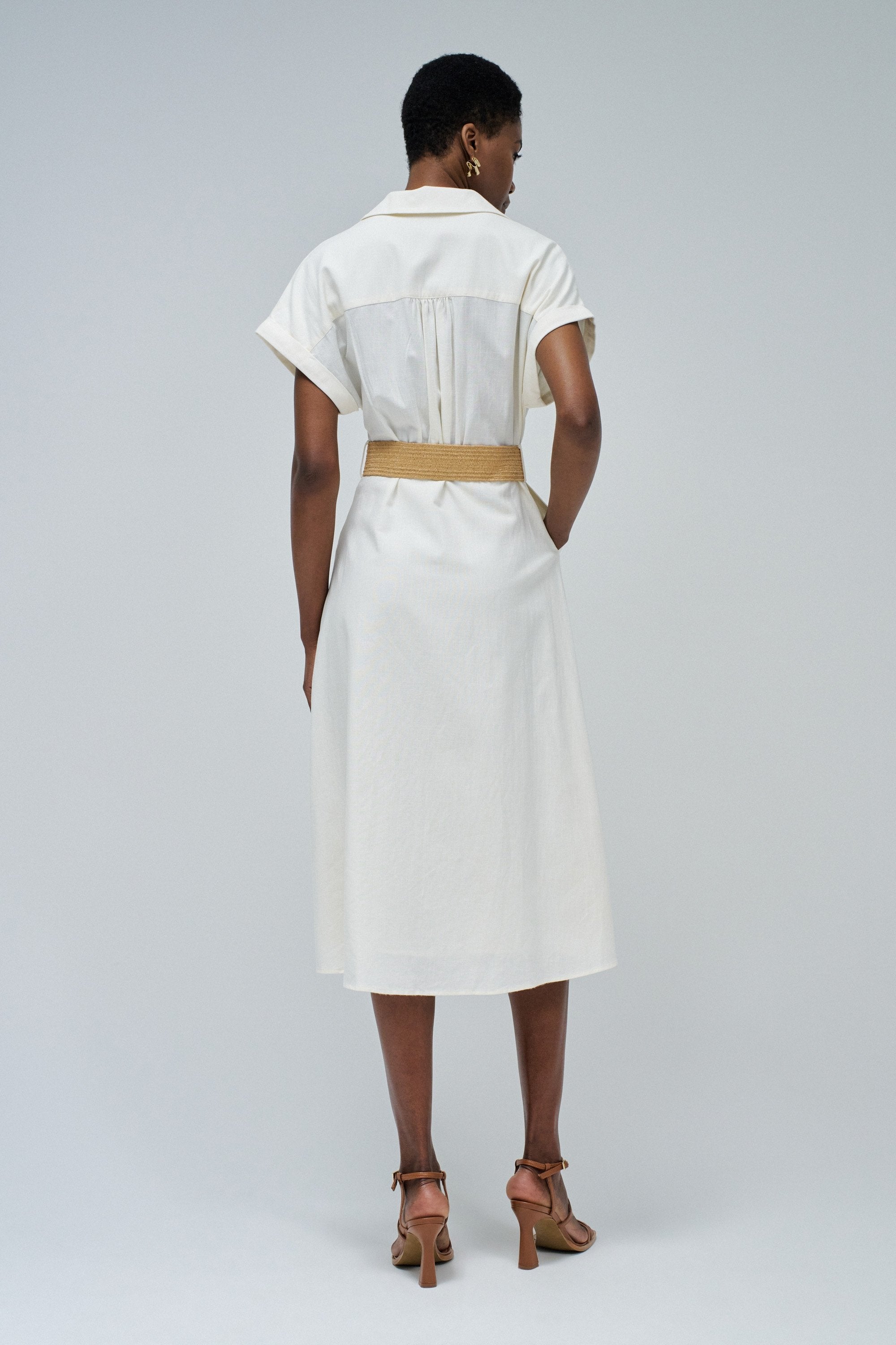 Linen Shirt Dress With Front Buttoned Belt in Light Pearl V1 Kleider Salsa Jeans