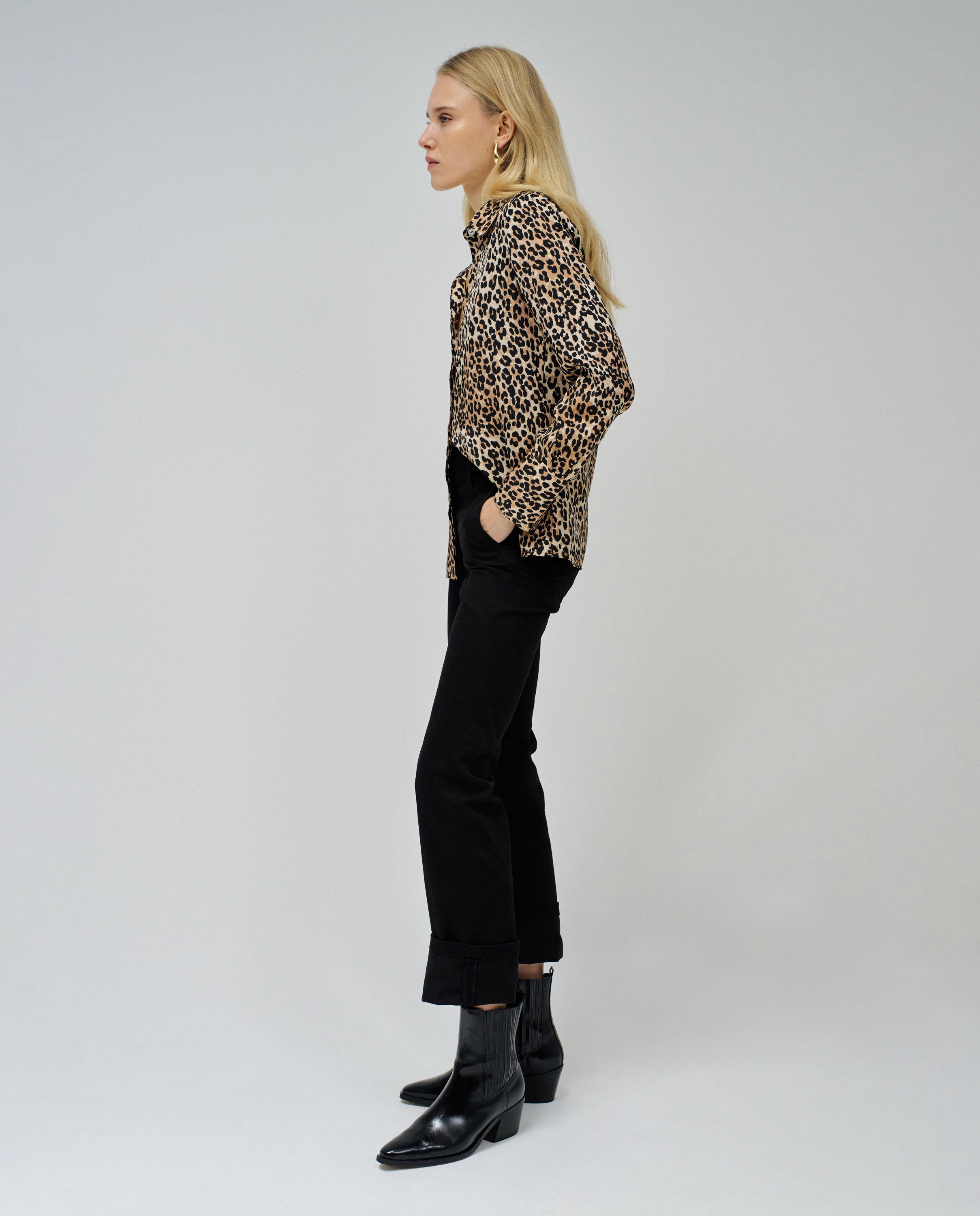 Basic Shirt Front Button Up Closure in Dark Pearl Hemden Salsa Jeans