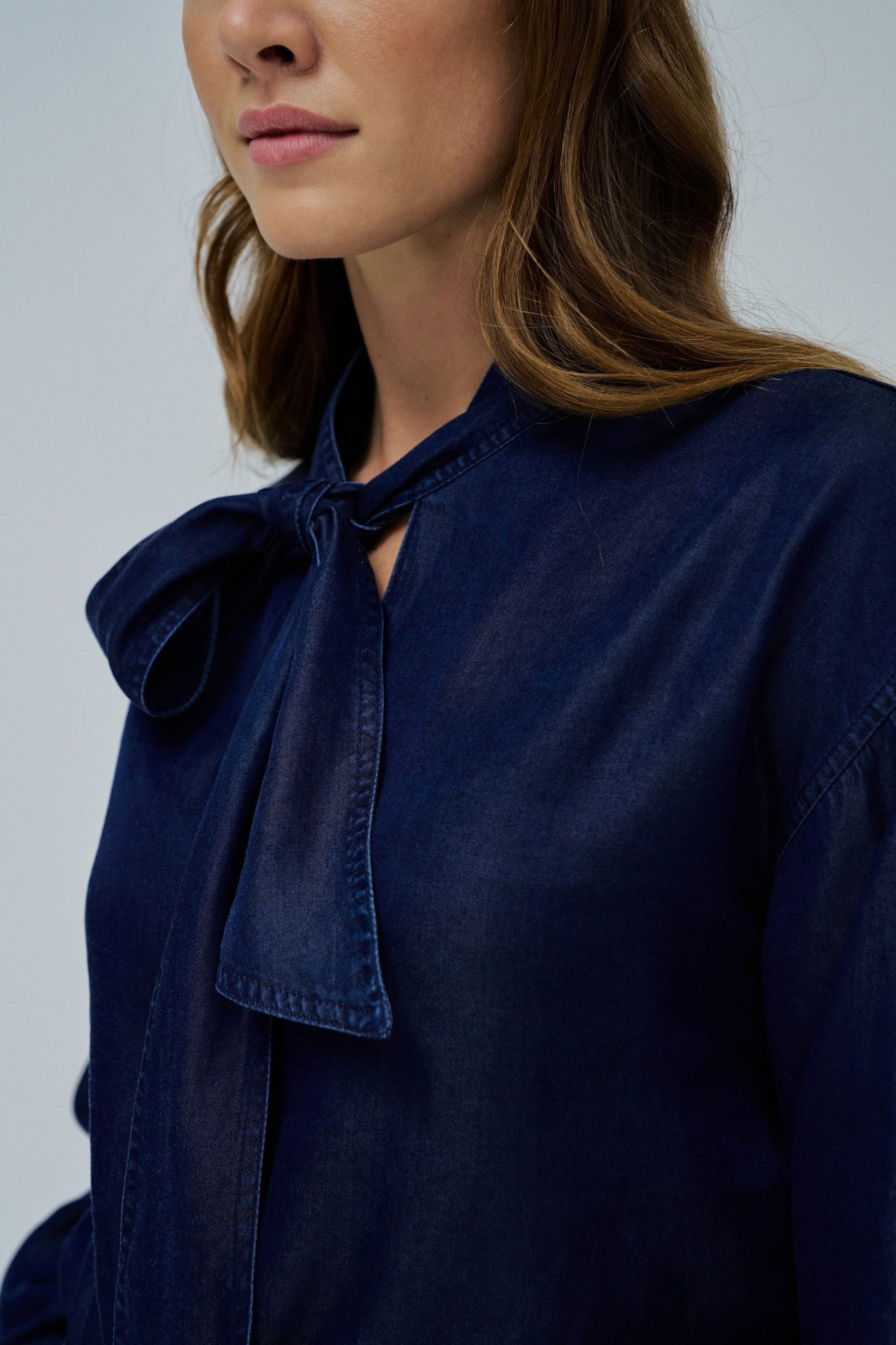 Blouse W/ Lace in Dark Wash Hemden Salsa Jeans
