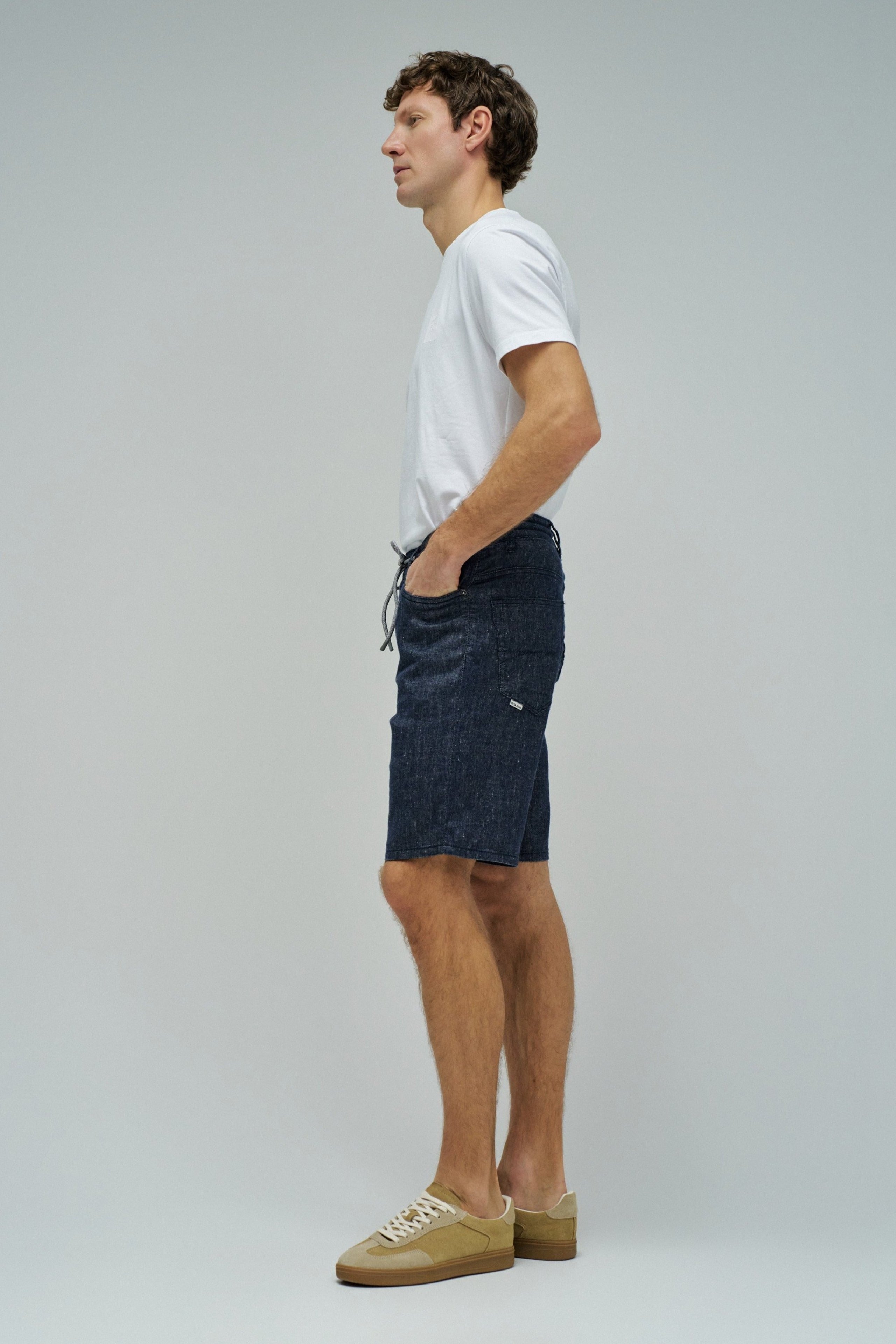 Short Indigo Linen in Dark Blue Shorts Salsa Jeans