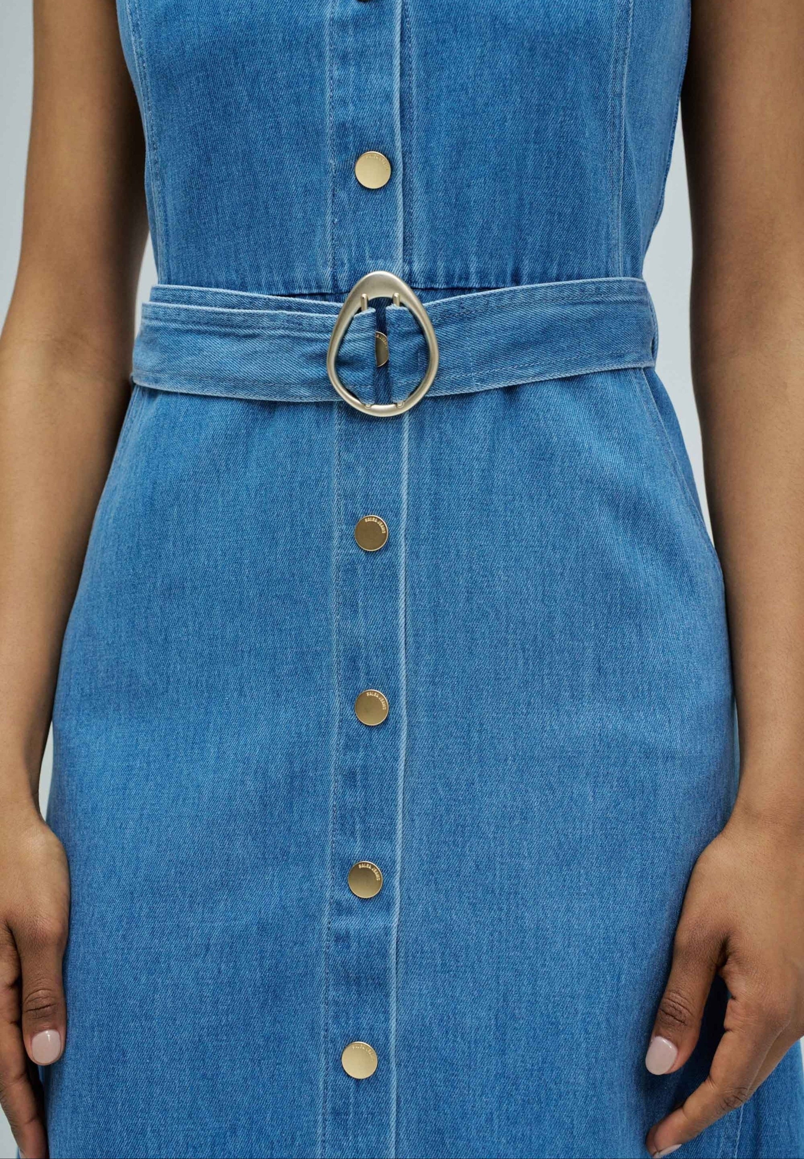 Dress Sleeveless Belt in Medium Wash Kleider Salsa Jeans