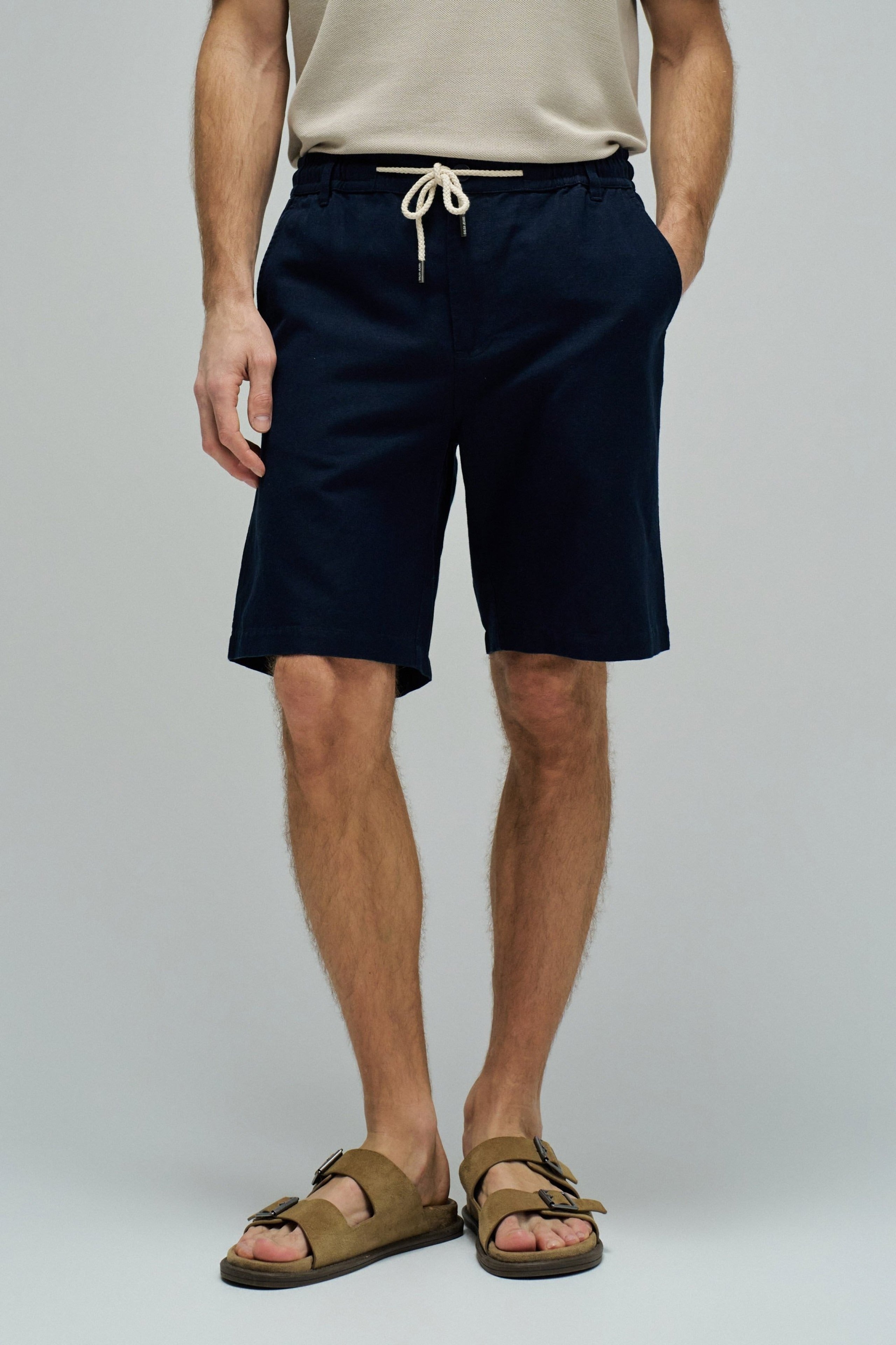 Cotton Linen Shorts in Dark Blue