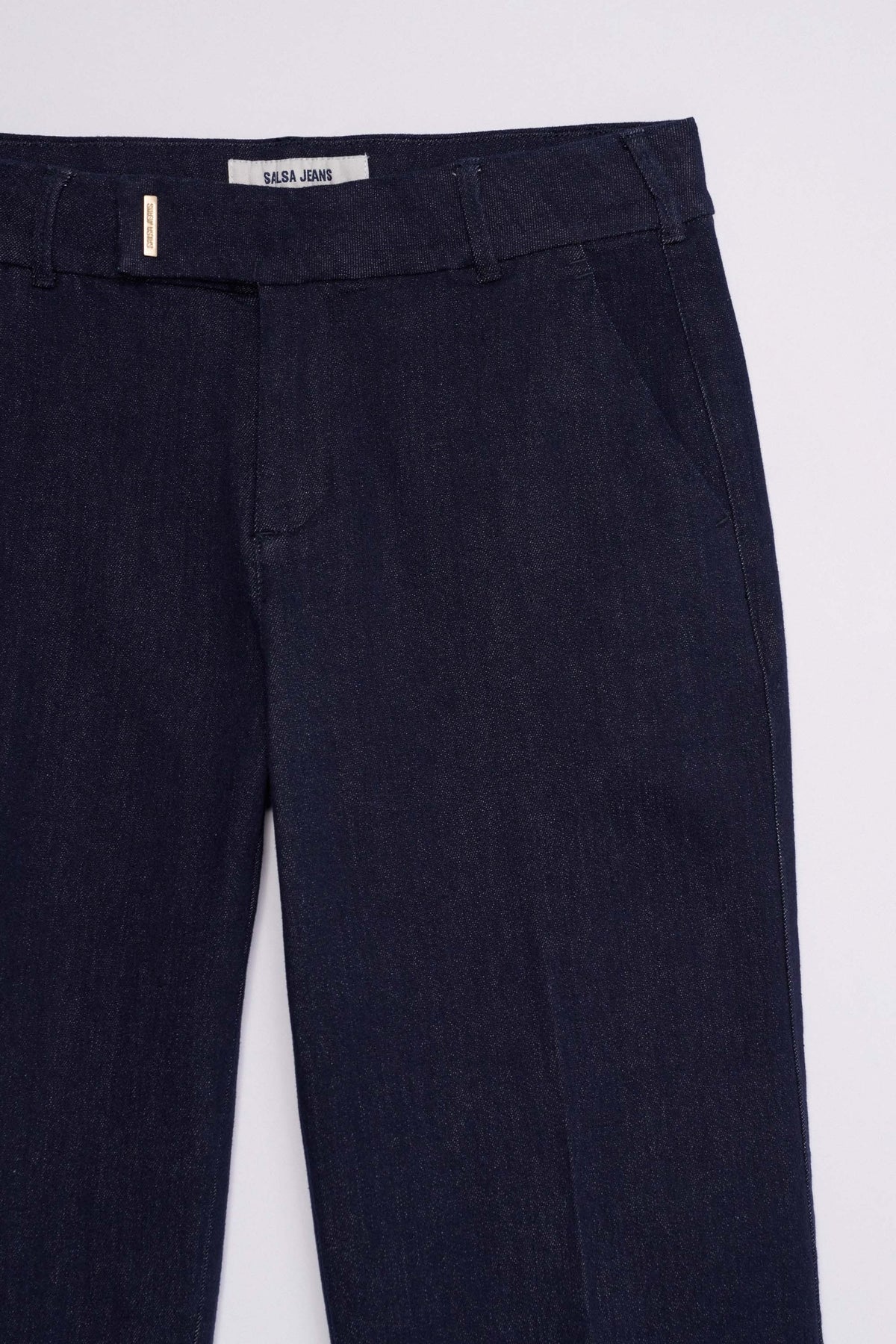 Flared Chino mit Taillendetail in Dark Wash Hosen Salsa Jeans