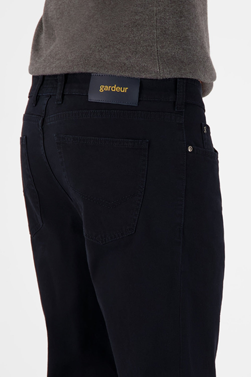 BILL-3 Hose in Schwarz