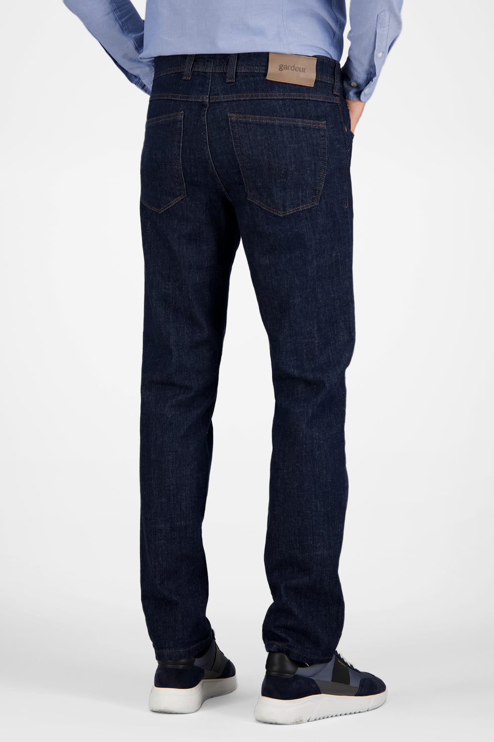 NEVIO-11 in Rinse Jeans Gardeur