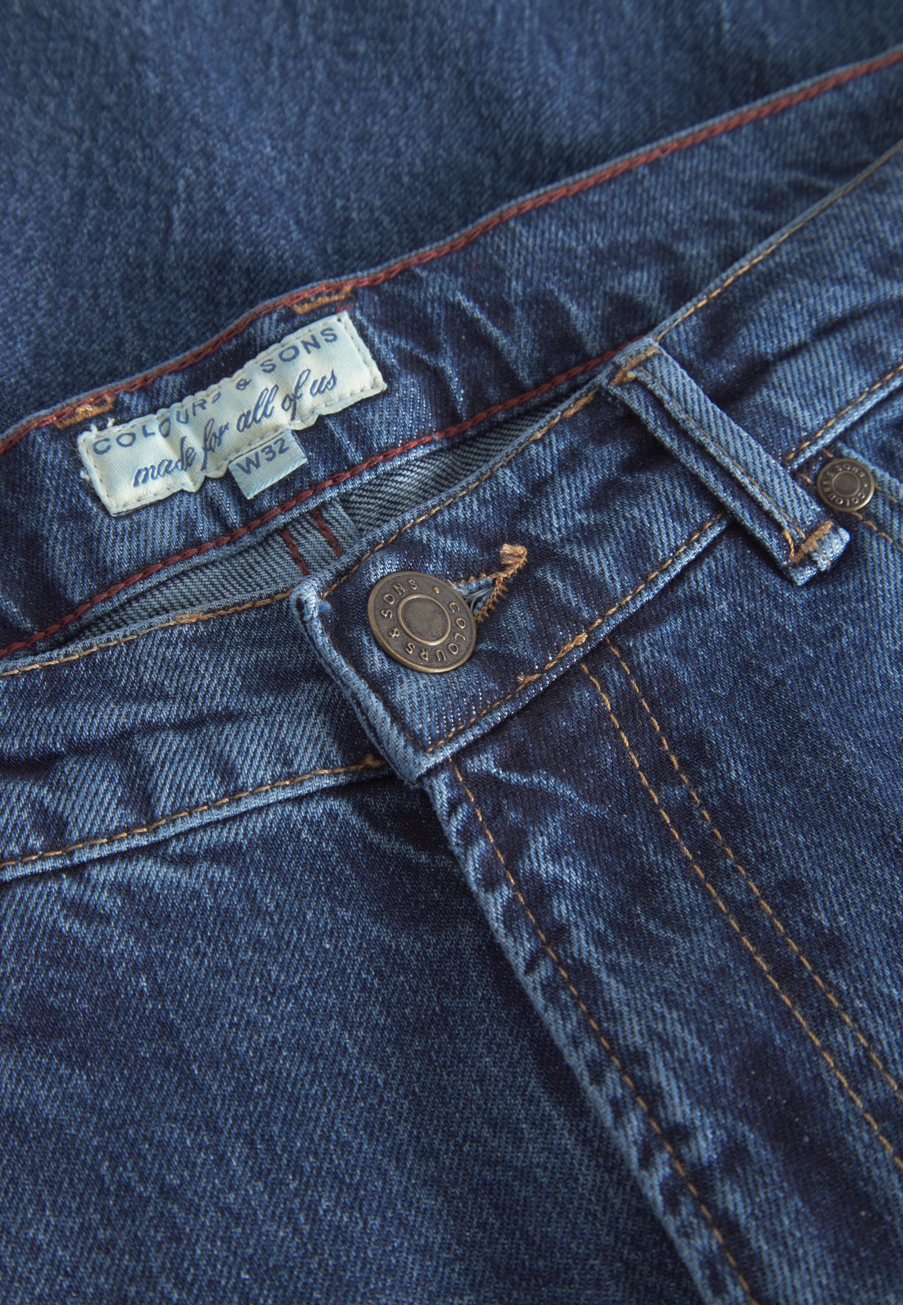 Denim Cropped in Dark Blue Jeans Colours and Sons