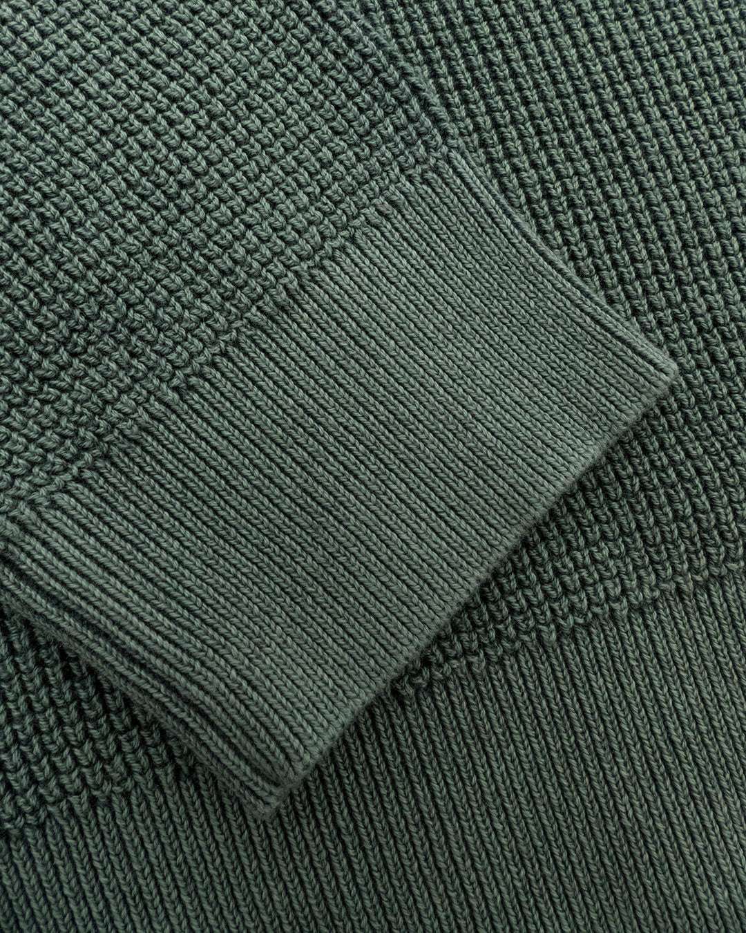 Roundneck-Washed in Uniform Pullover Colours and Sons