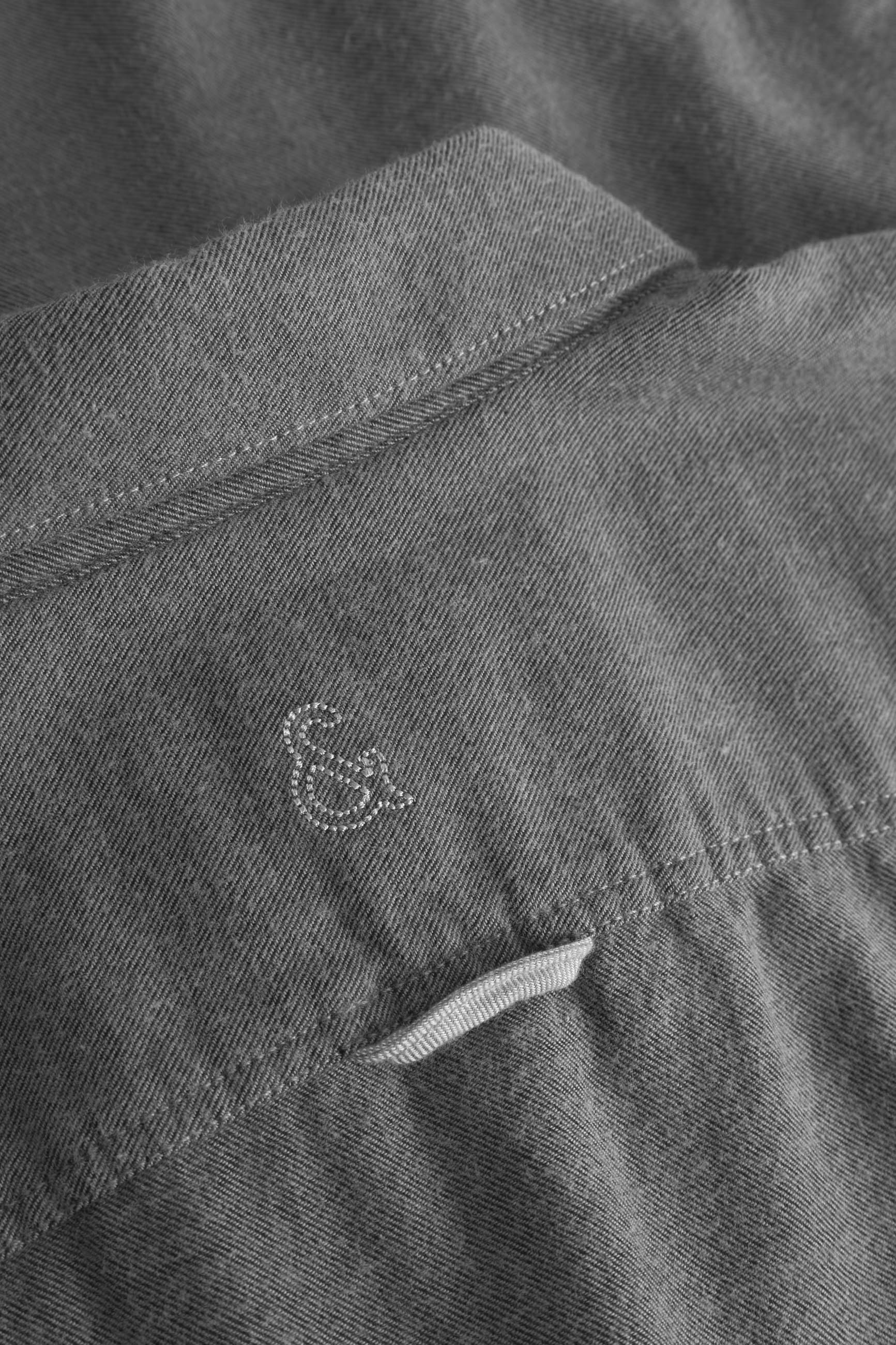 Shirt Brushed Twill in Anthracite Hemden Colours and Sons