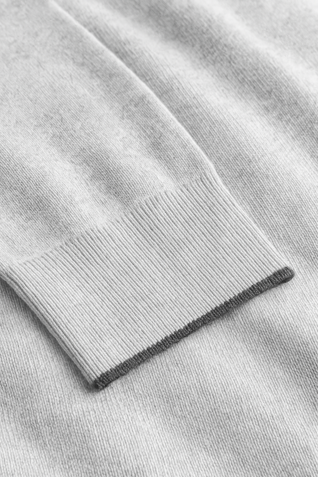 Turleneck-Merino Blend in Silver