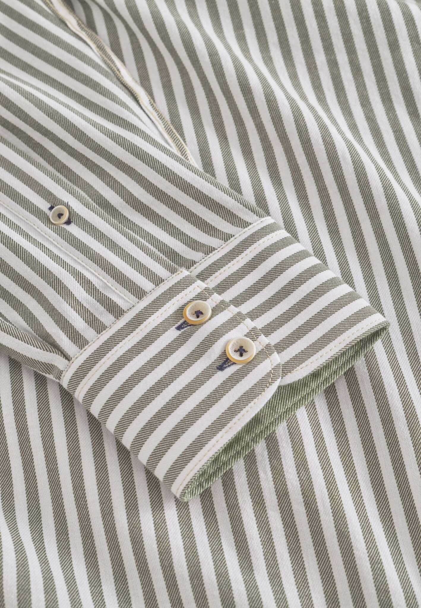 Shirt-Brushed Twill Stripes in Hunter Stripes Hemden Colours and Sons