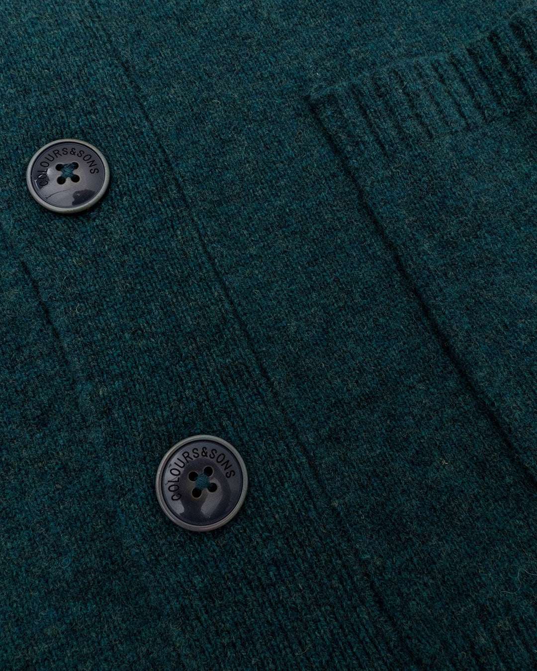 Cardigan-Button in Moss Strickjacken Colours and Sons
