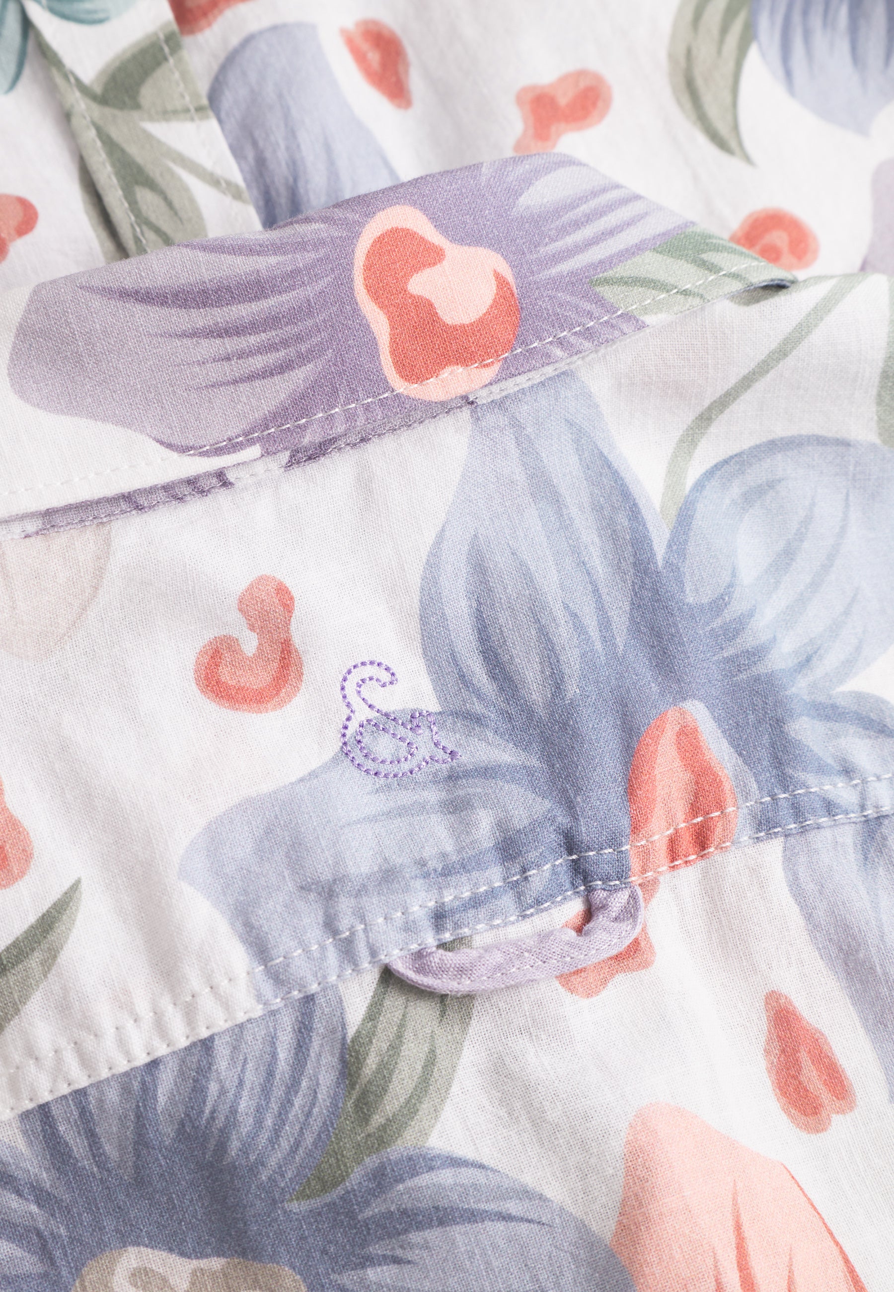 Shirt-Printed in White Flowers Hemden Colours and Sons