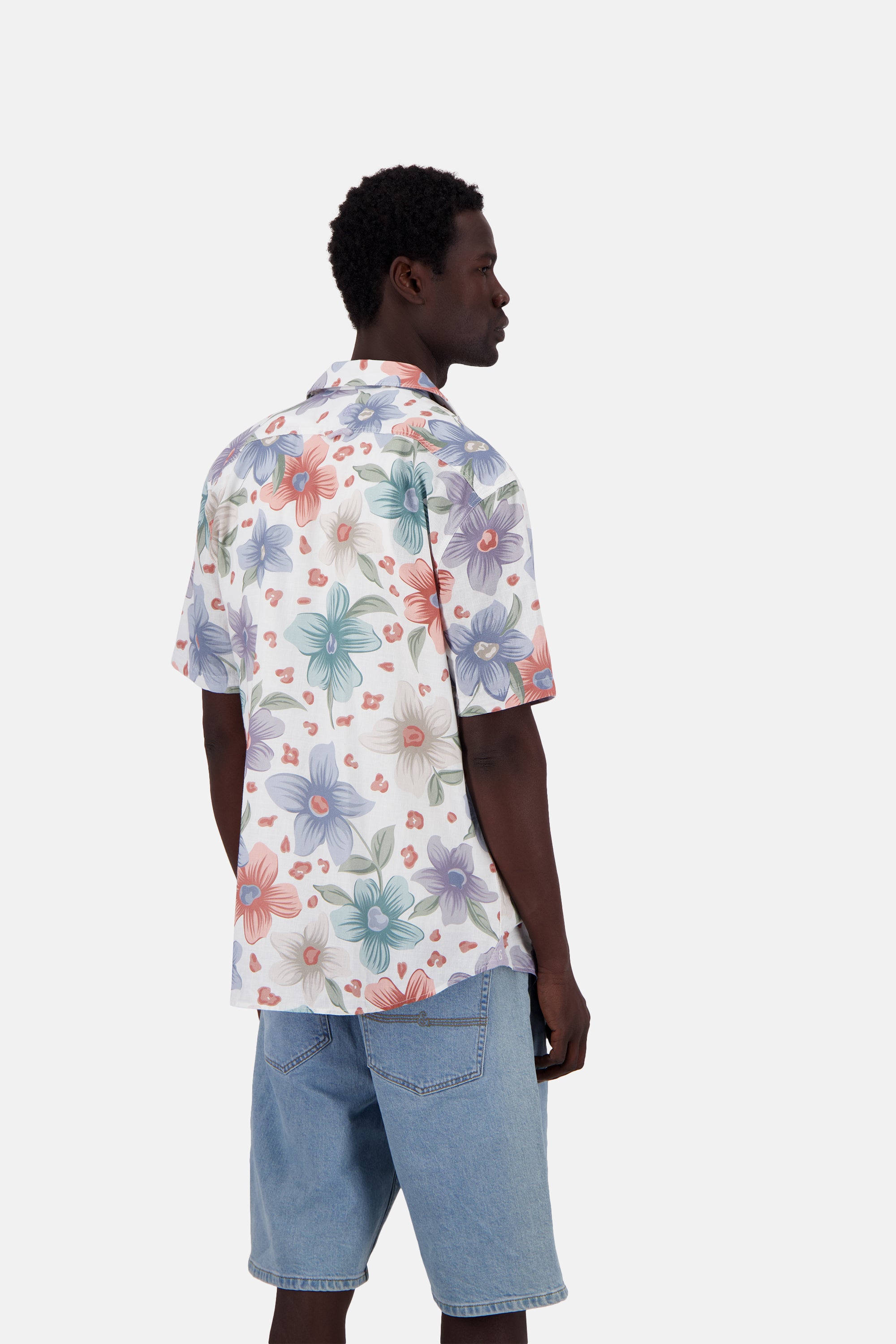 Shirt-Printed in White Flowers Hemden Colours and Sons