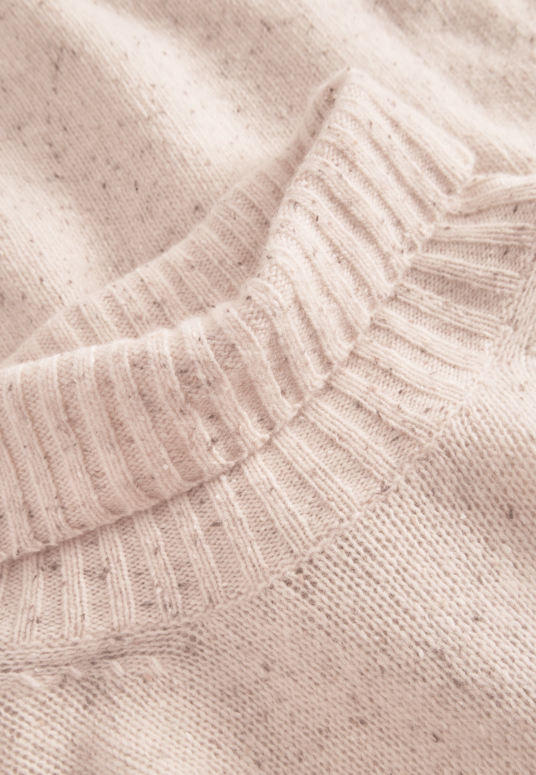 Turtleneck Donegal in Offwhite Pullover Colours and Sons