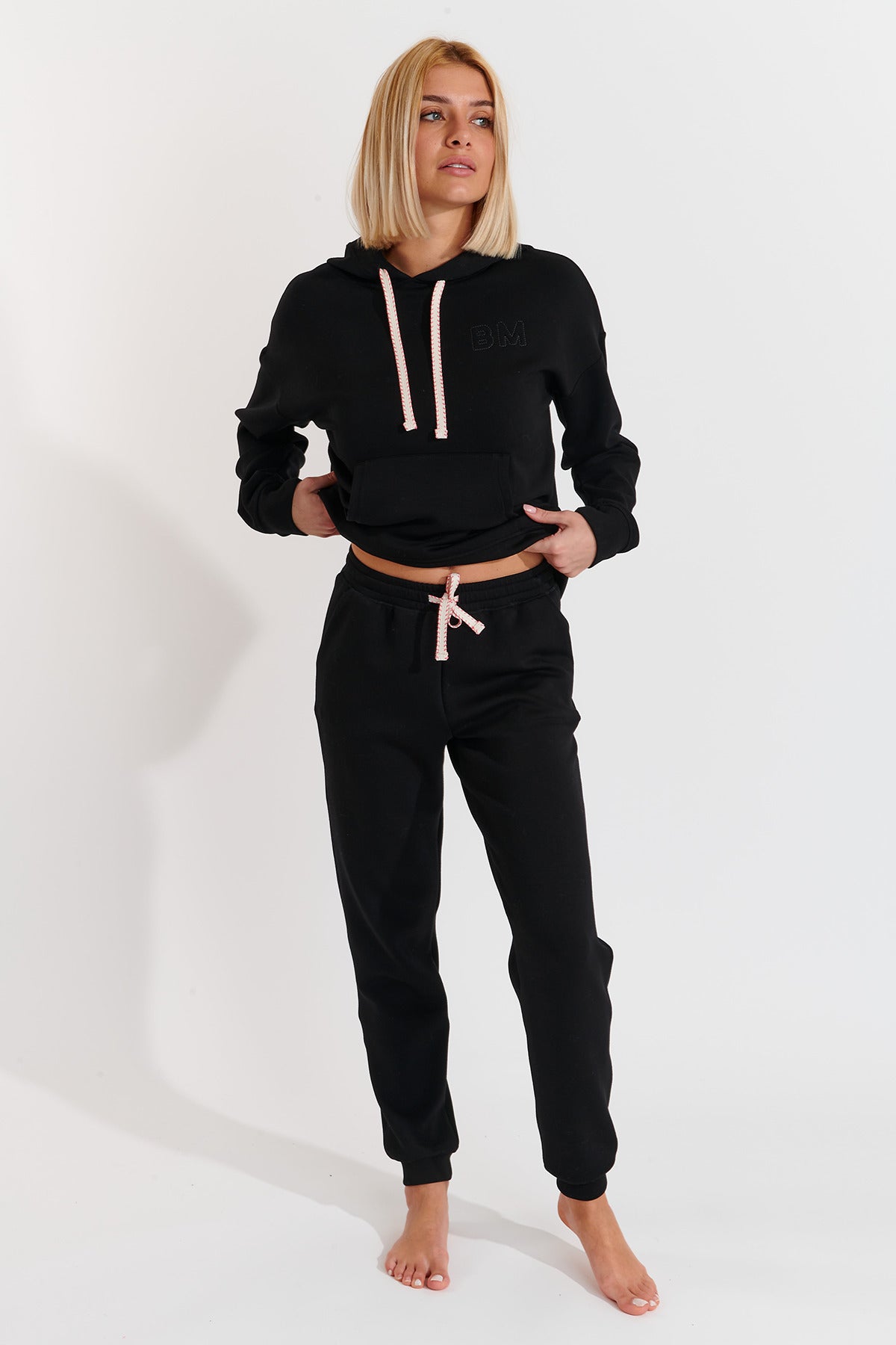 BROOKS-BAYJOY Kapuzenpullover in Noir Kapuzenpullover Banana Moon