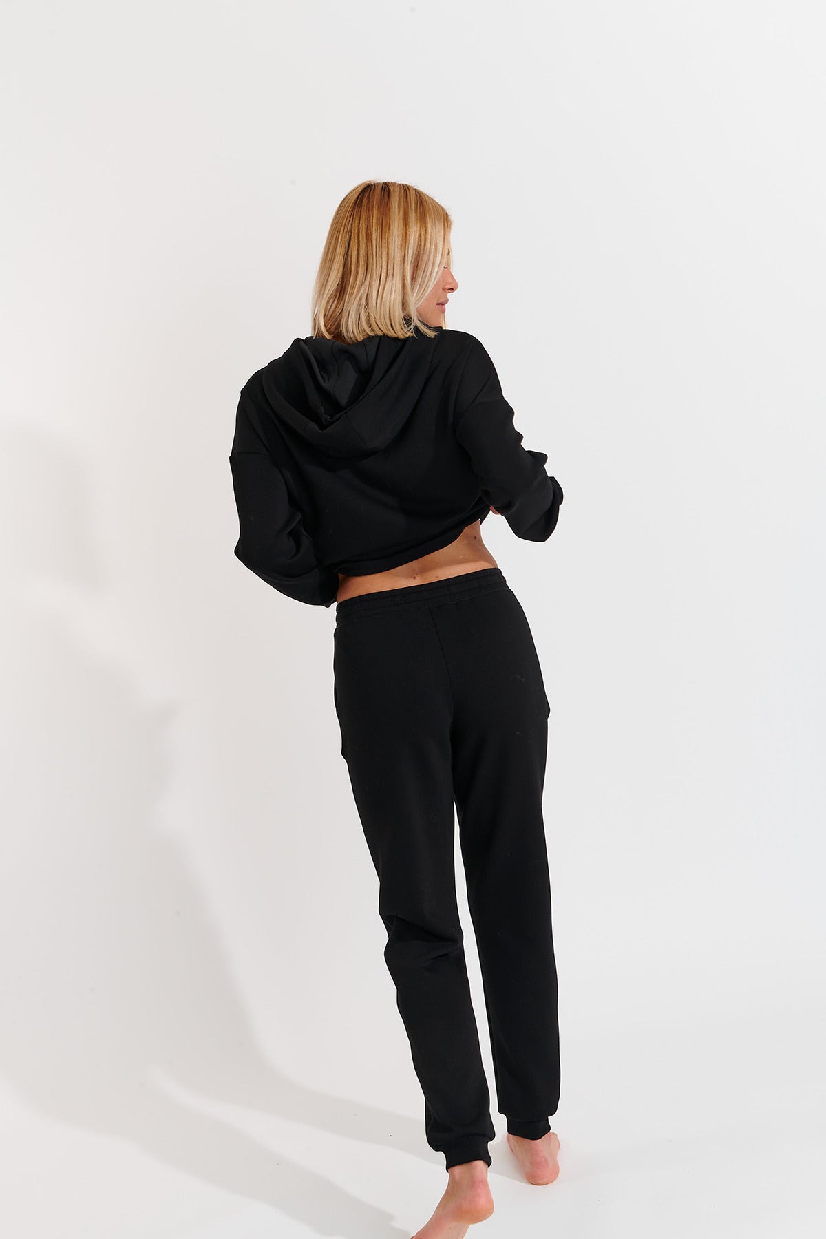 BROOKS-BAYJOY Kapuzenpullover in Noir Kapuzenpullover Banana Moon