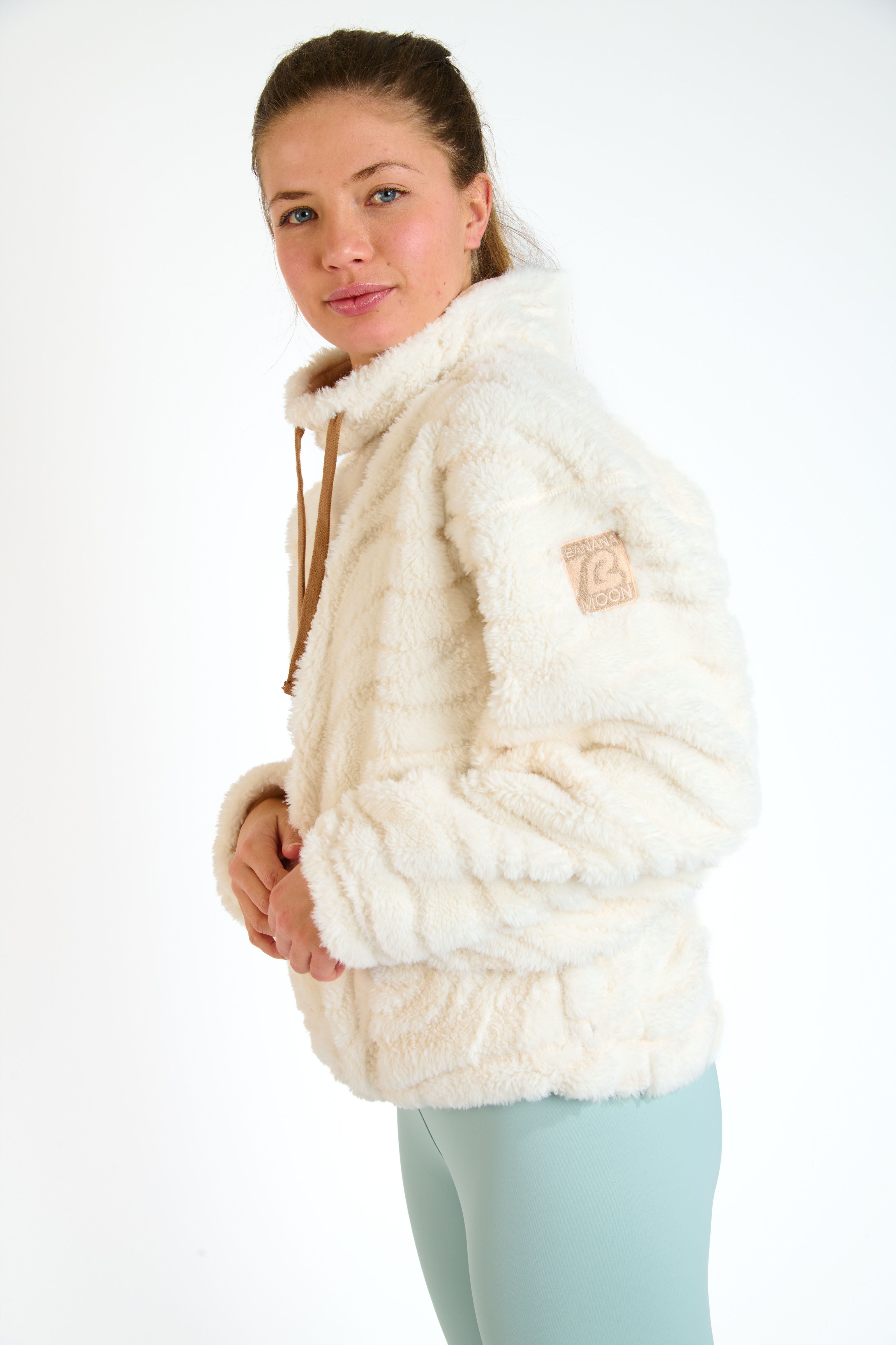 CHIMNEY-CALGARY Pullover in Ecru Pullover Banana Moon