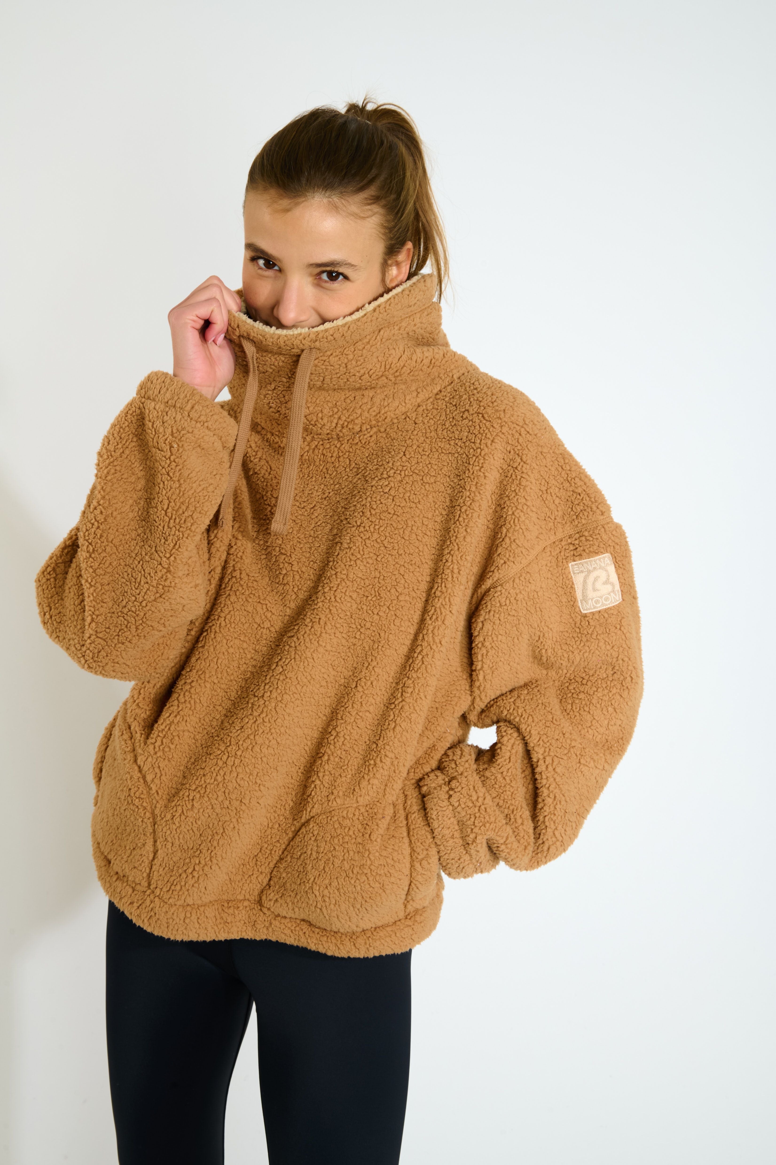 CHIMNEY-IGLOO Pullover in Camel Pullover Banana Moon