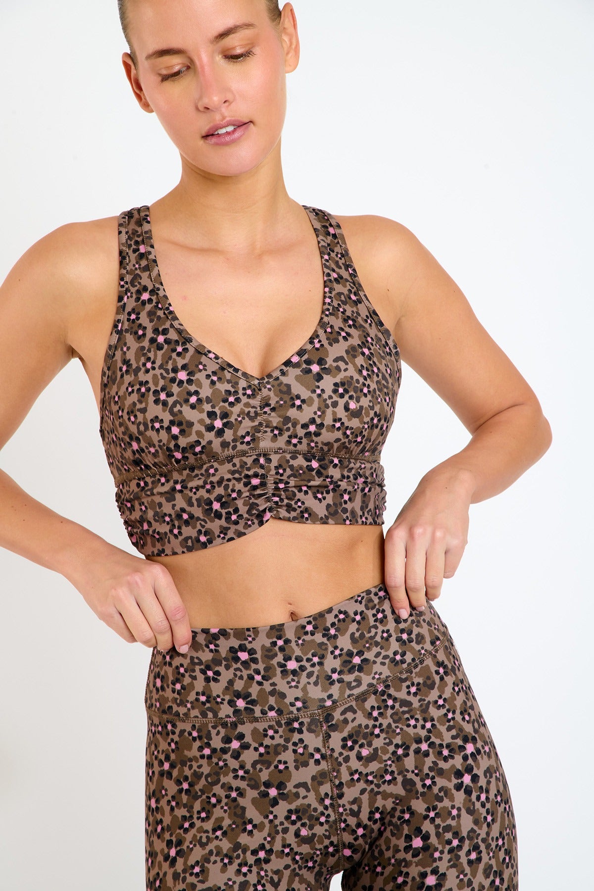FLOW-WELLJUMP Sport-BH in Taupe