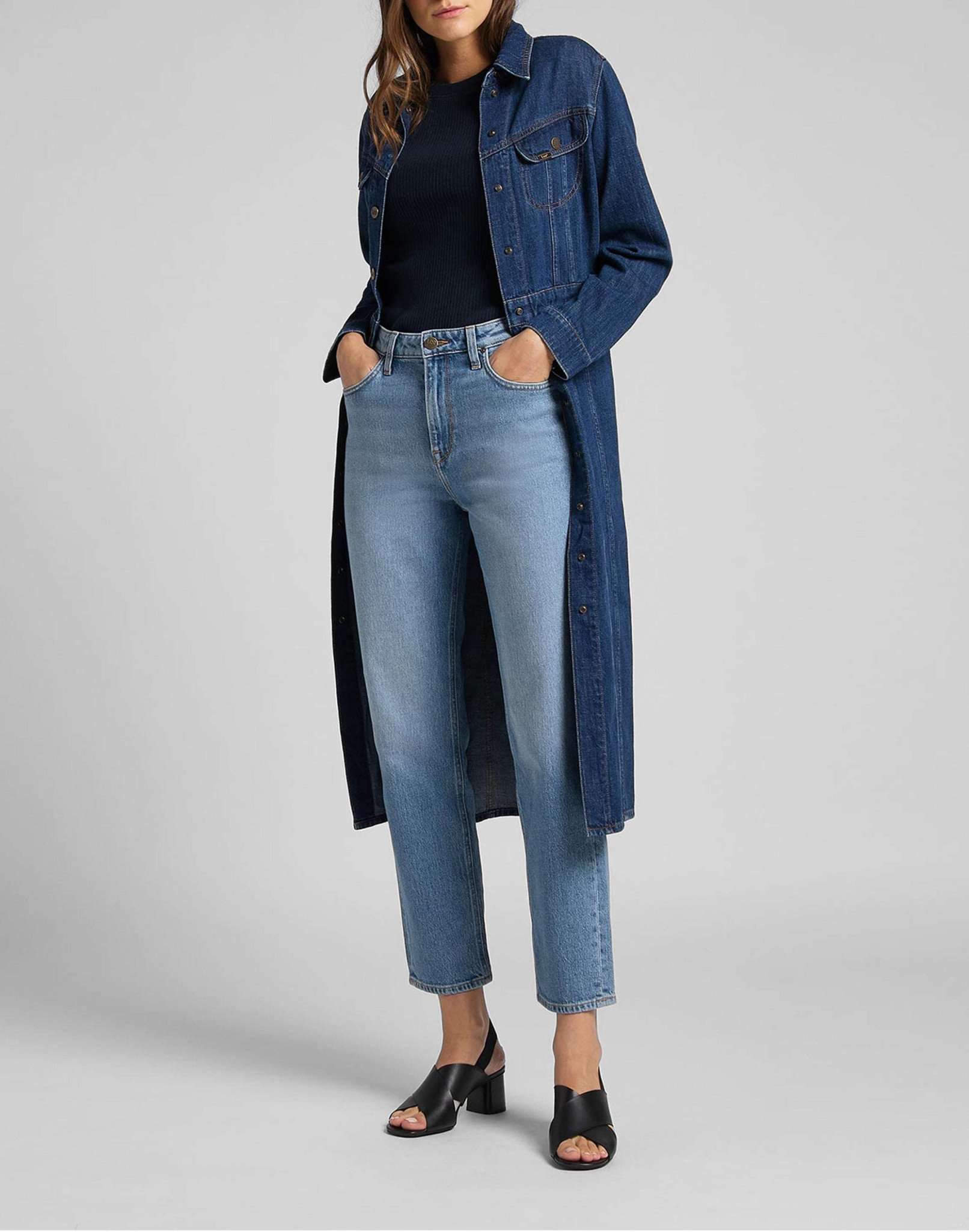 Carol in Mid Soho Jeans Lee