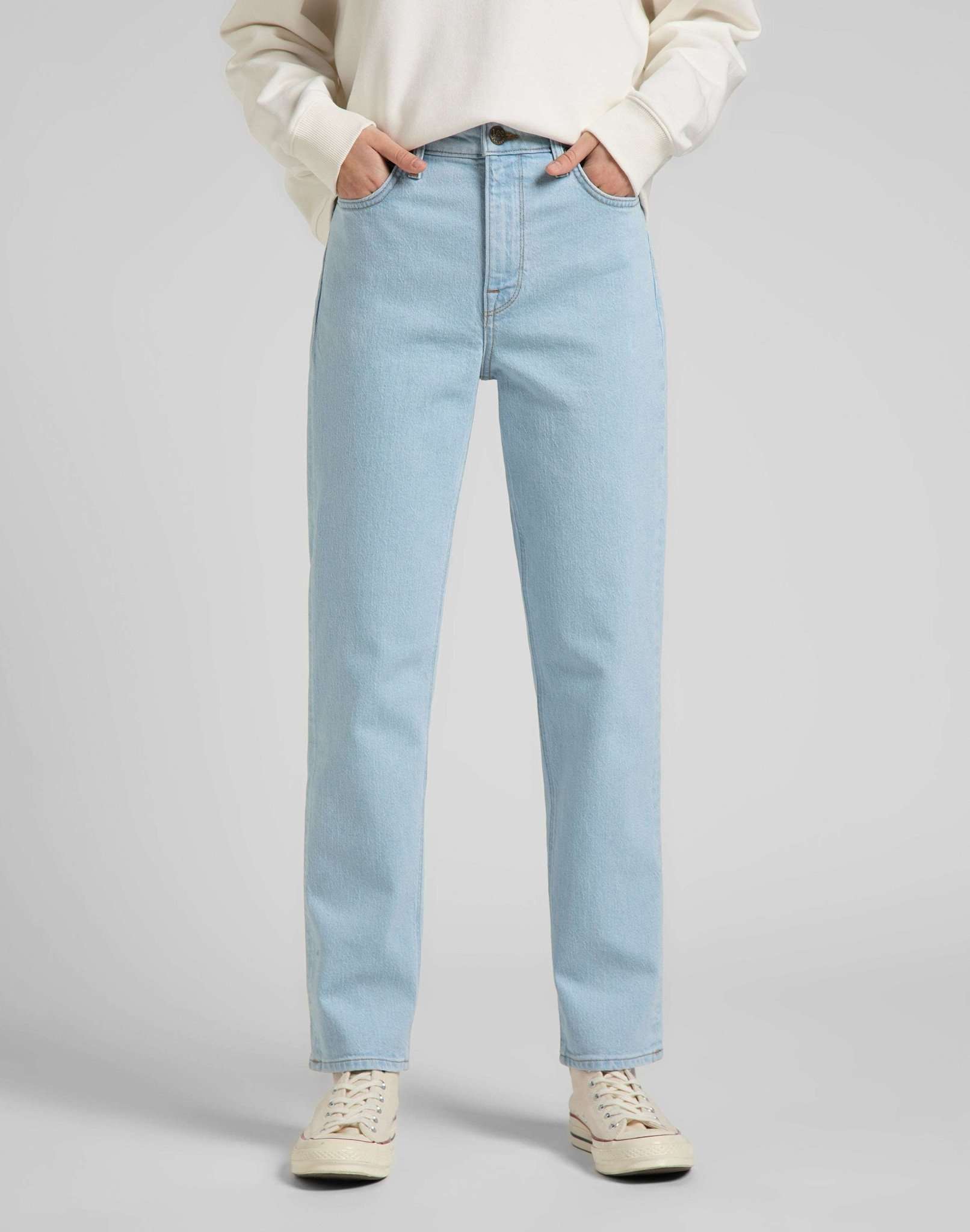 Carol in Light Lennox Jeans Lee