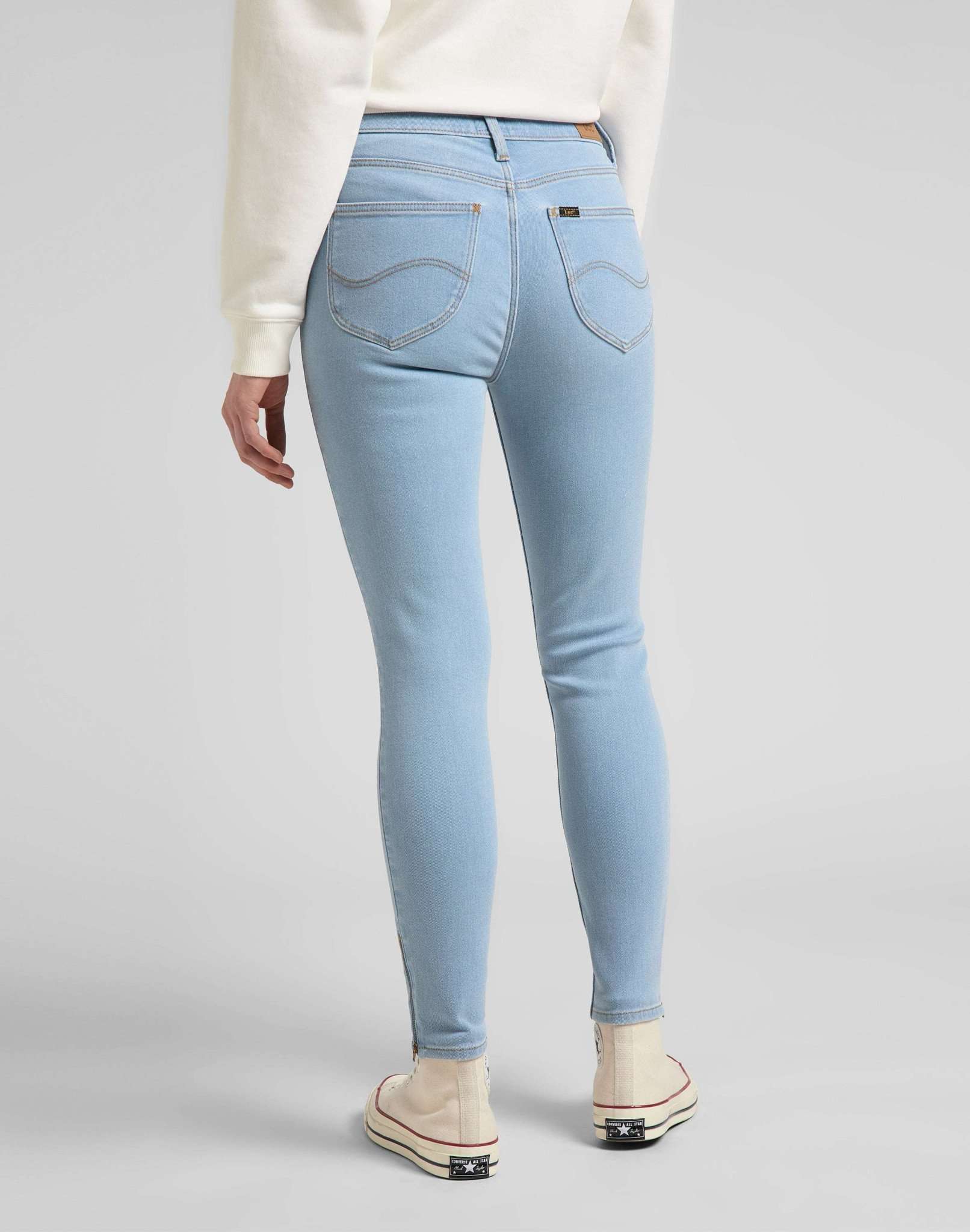 Scarlett High Zip in Light Ruby Jeans Lee