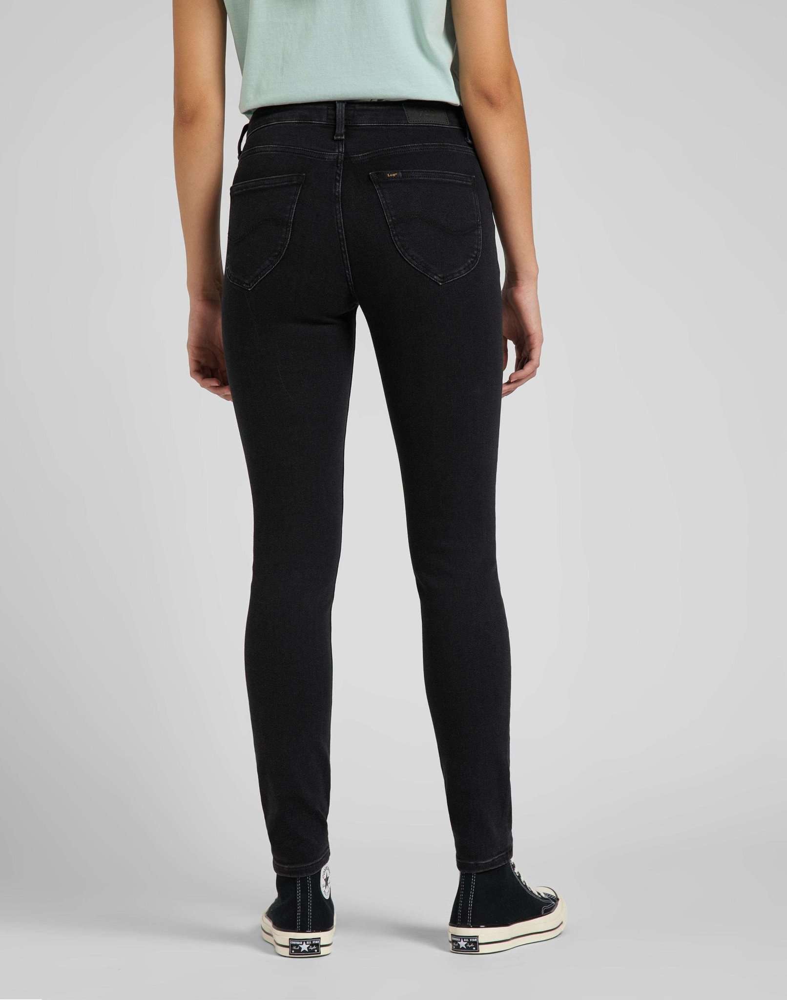 Foreverfit in Black Avery Jeans Lee