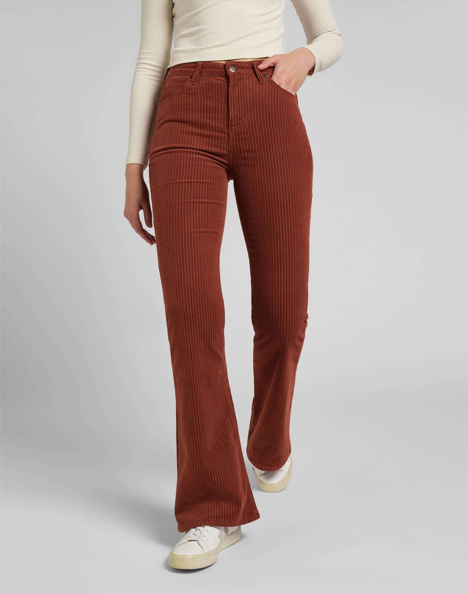 Breese Corduroy in Sweet Maple Hosen Lee   