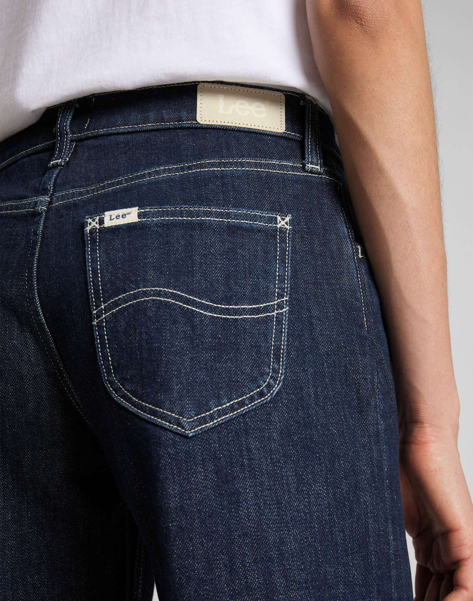 Jane Cuffed in Retro Rinse Jeans Lee