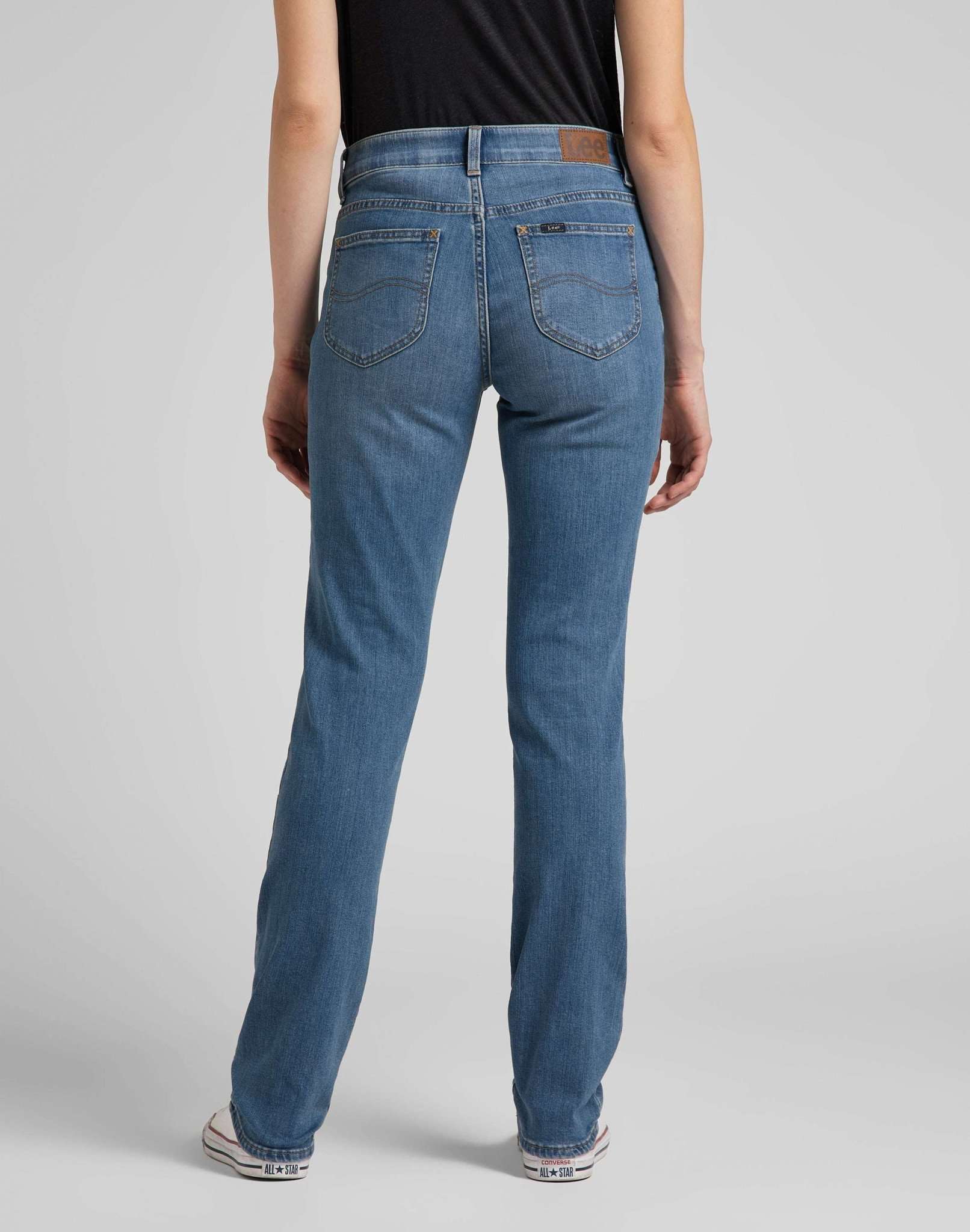 Comfort Straight in Modern Blue Jeans Lee