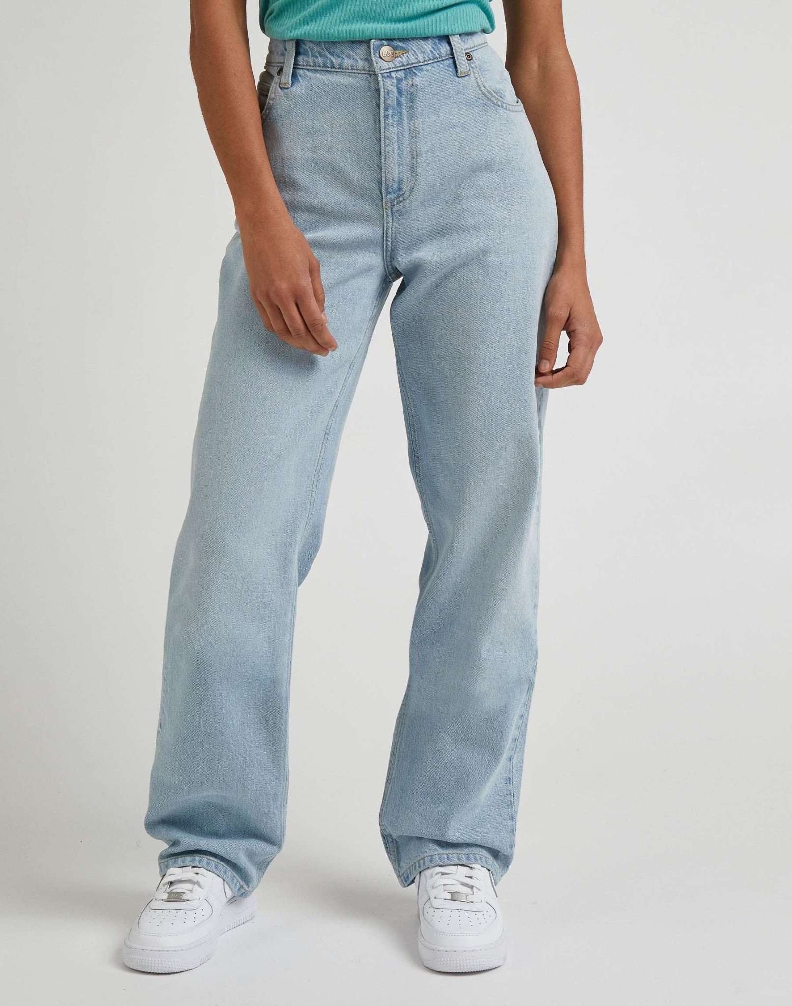 Jane in Soft Diffused Jeans Lee
