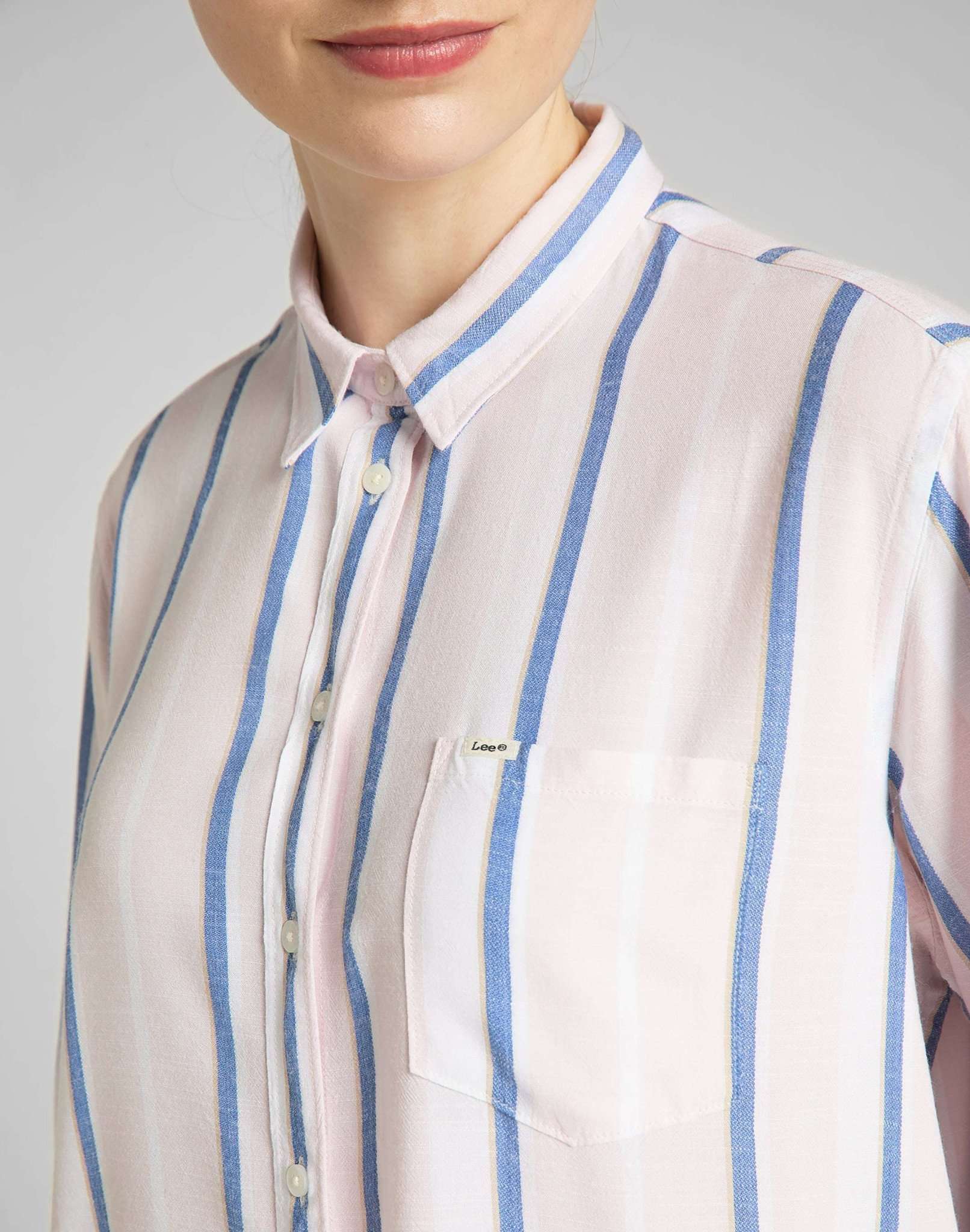 One Pocket Shirt in Pale Lilac Blusen Lee