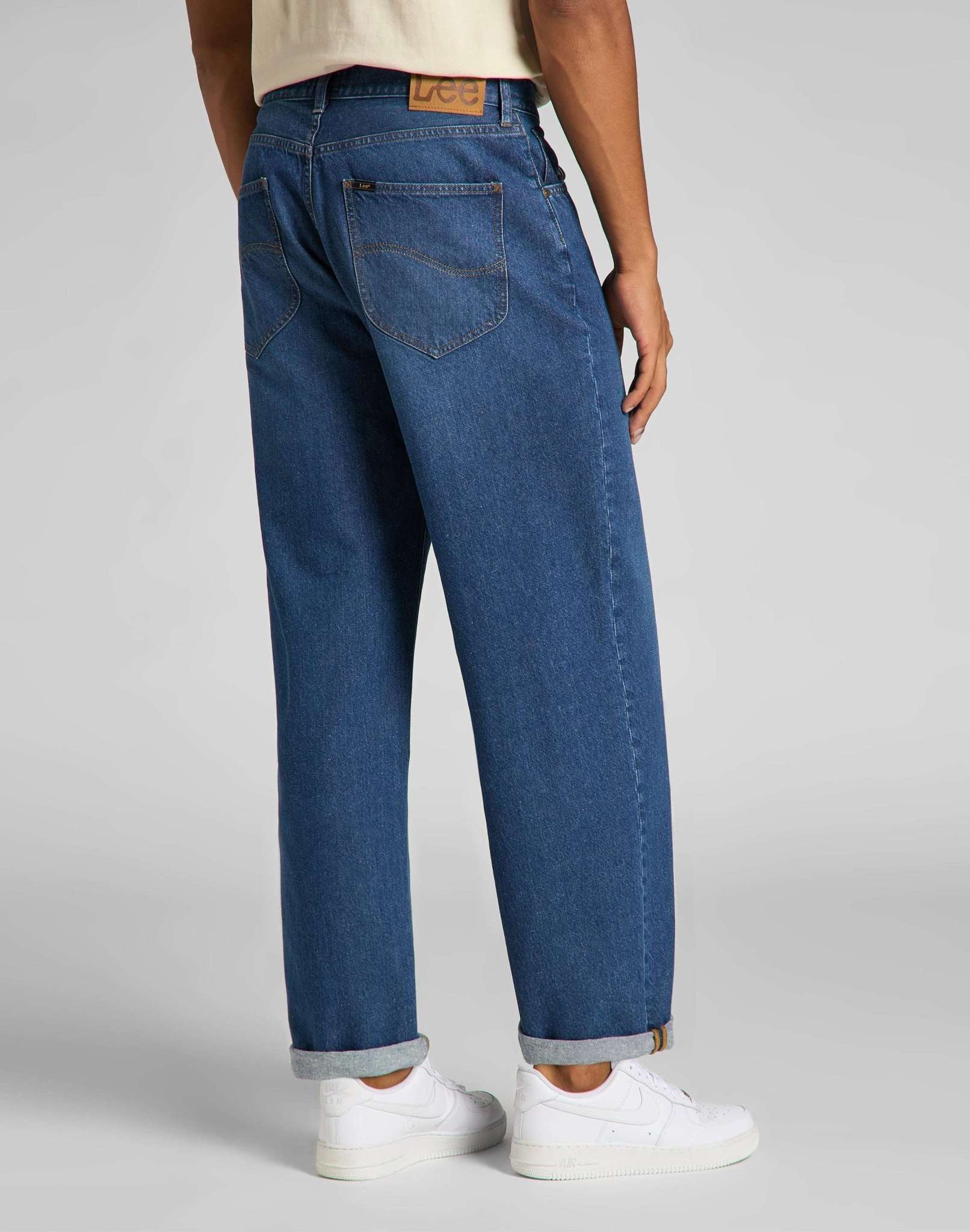 Asher in Mid Worn Bolton Jeans Lee