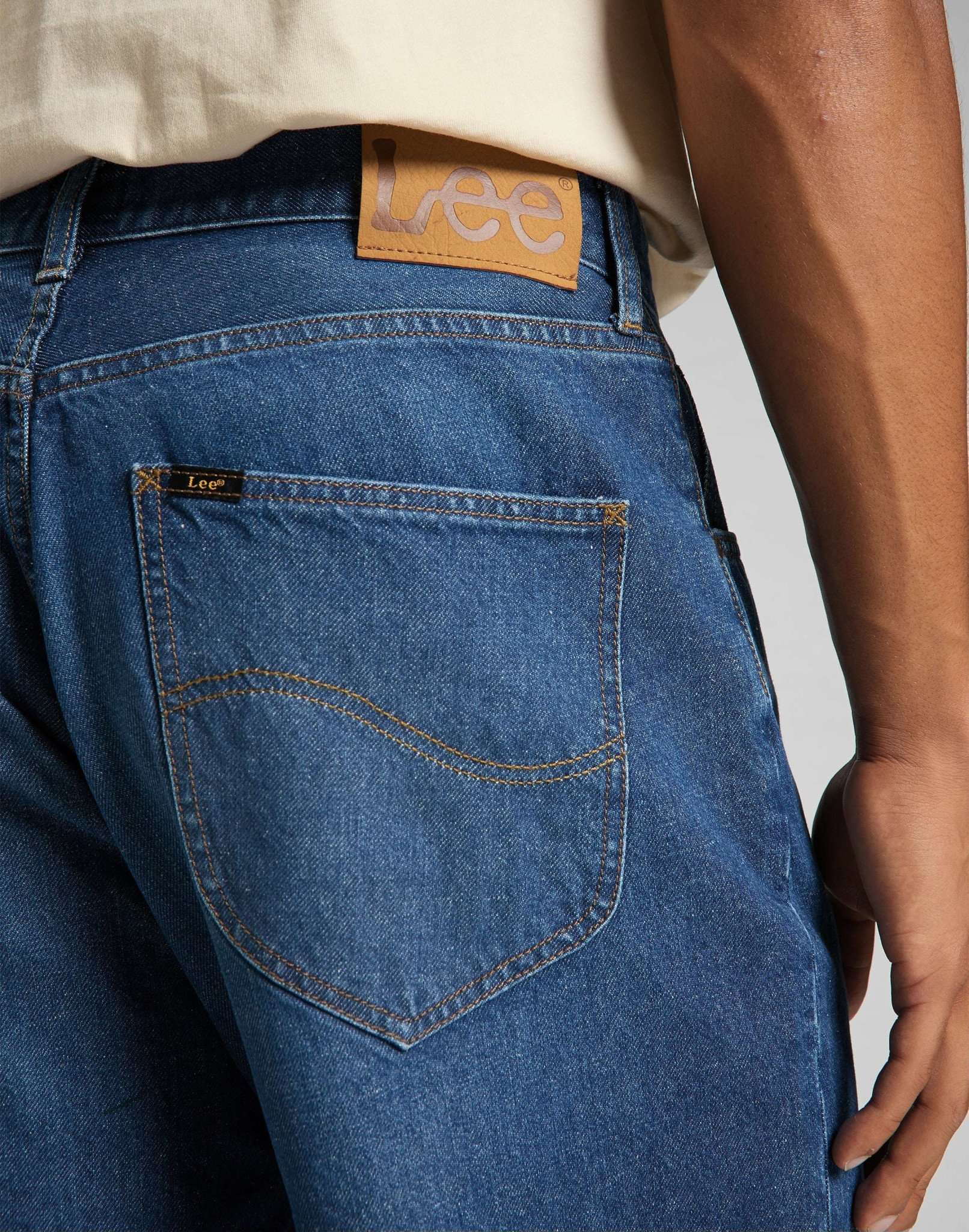 Asher in Mid Worn Bolton Jeans Lee