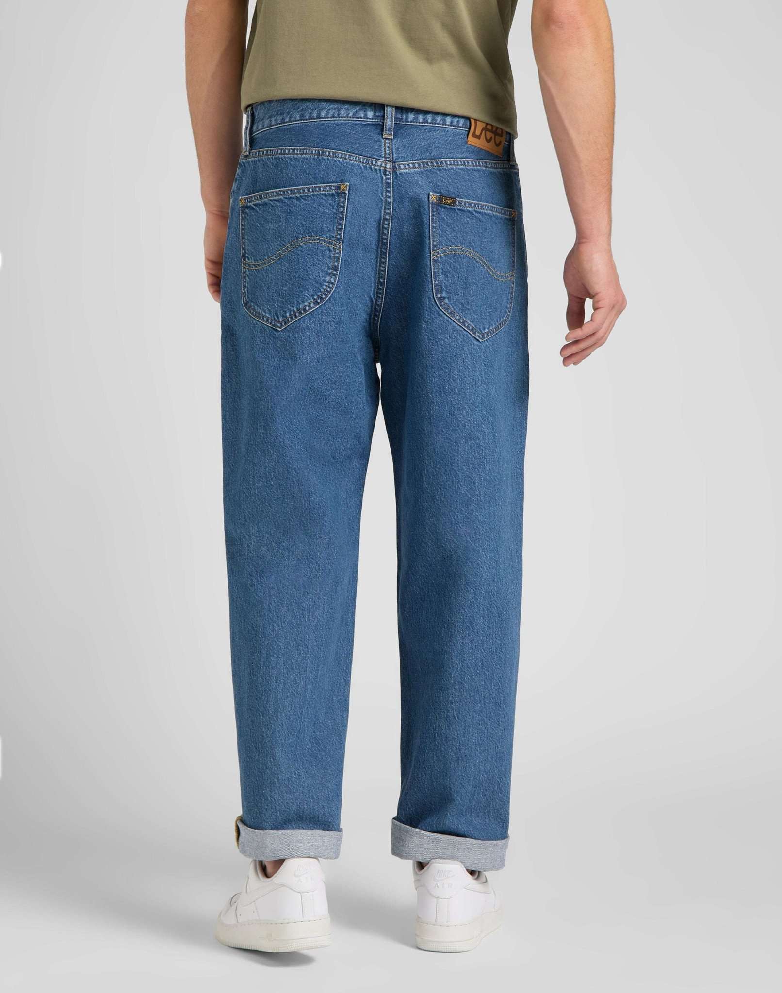 Asher in Mid Bolton Jeans Lee