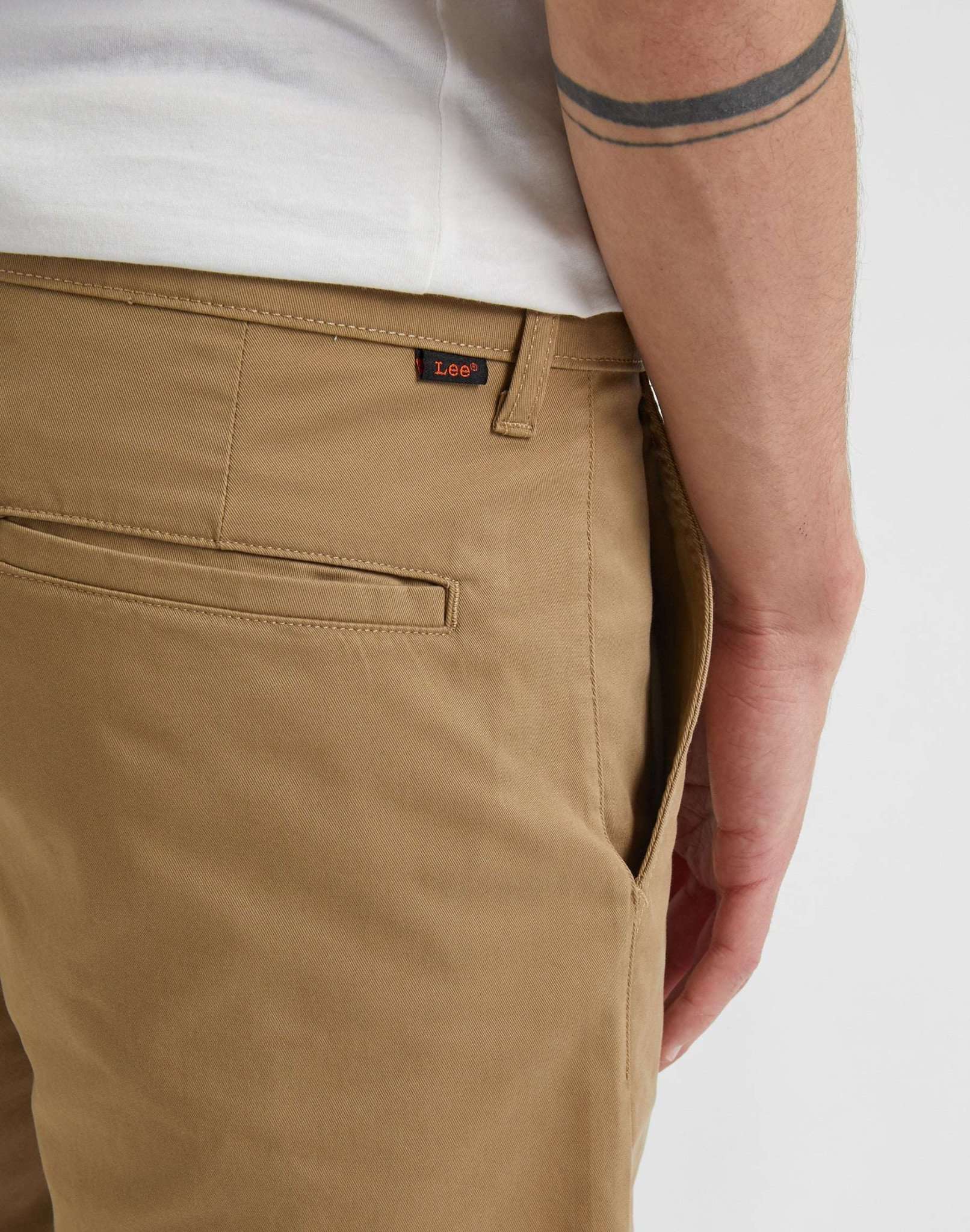 Regular Chino Short in Clay Shorts Lee   