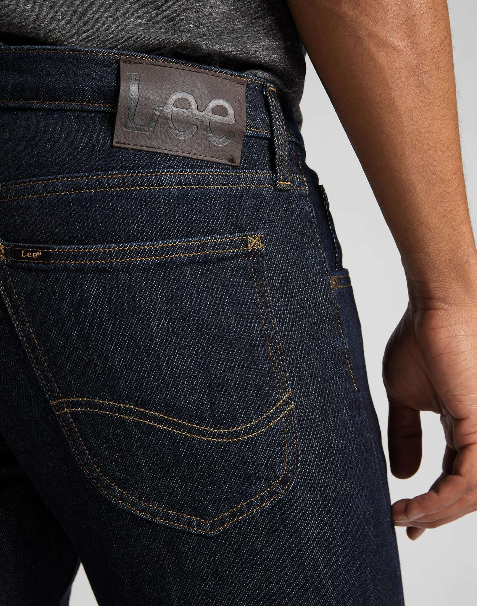 Luke Low Stretch in Rinse Jeans Lee