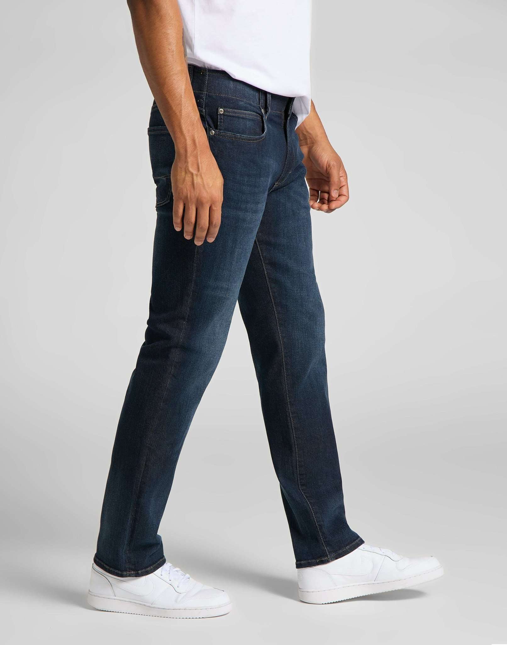 Straight Fit XM in Trip Jeans Lee