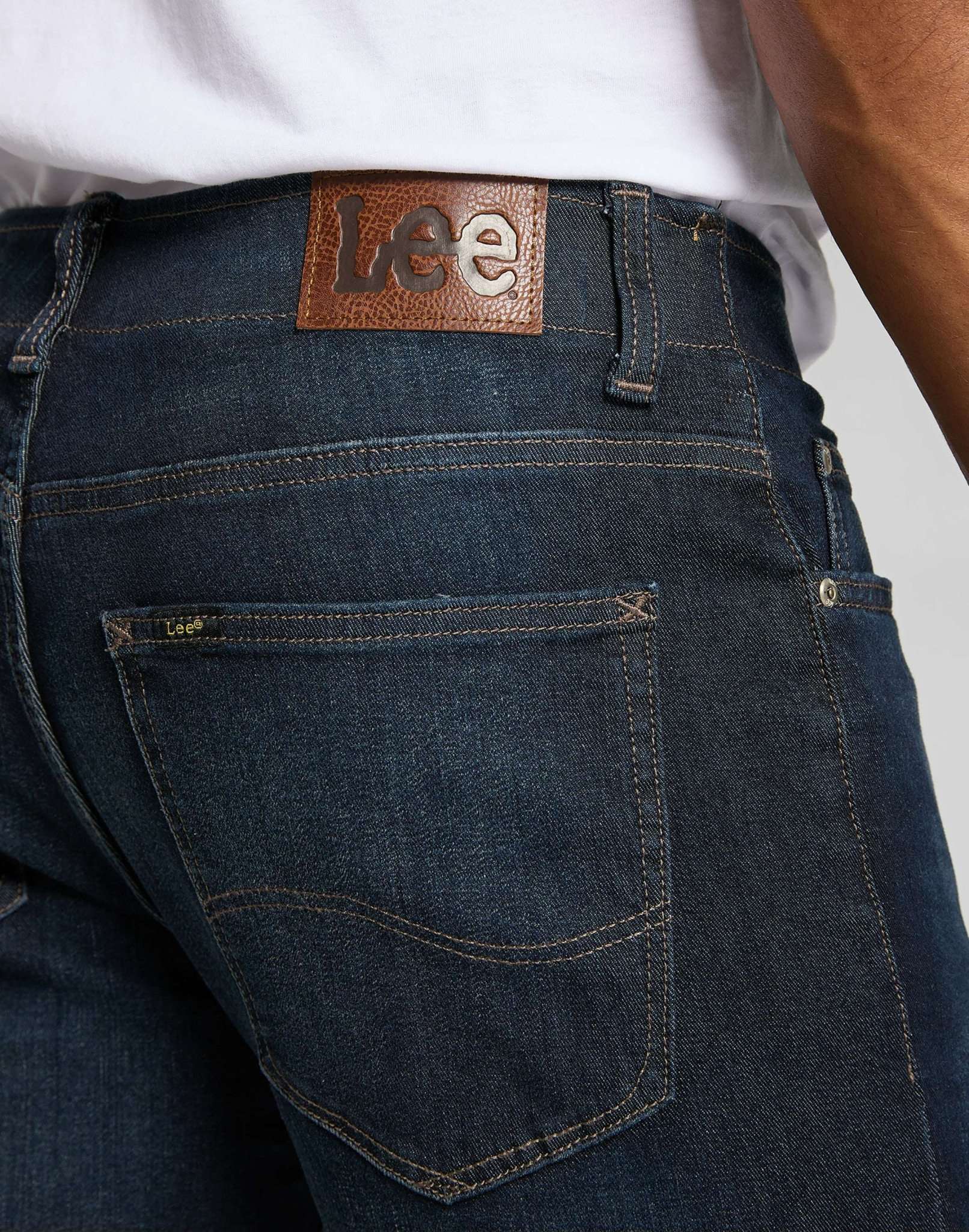 Straight Fit XM in Trip Jeans Lee
