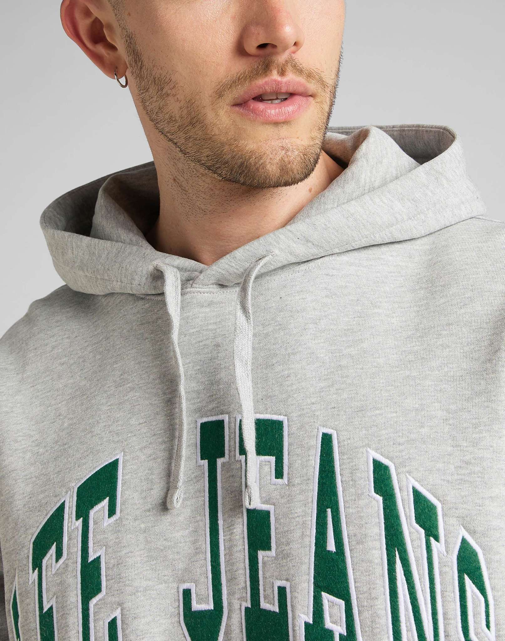 Hoodie Seasonal in Grey Mele Kapuzenpullover Lee