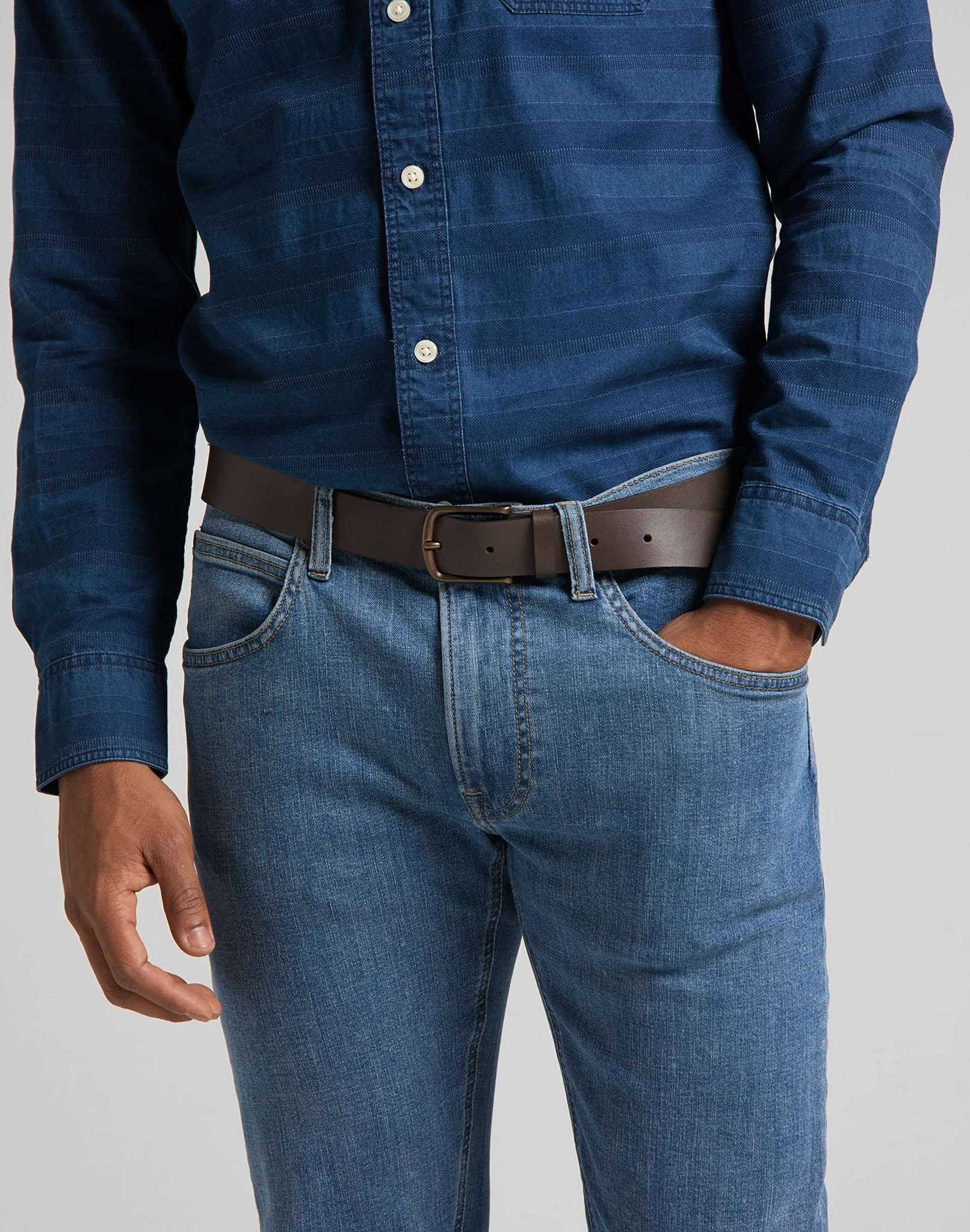 Core Belt in Dark Brown Gürtel Lee