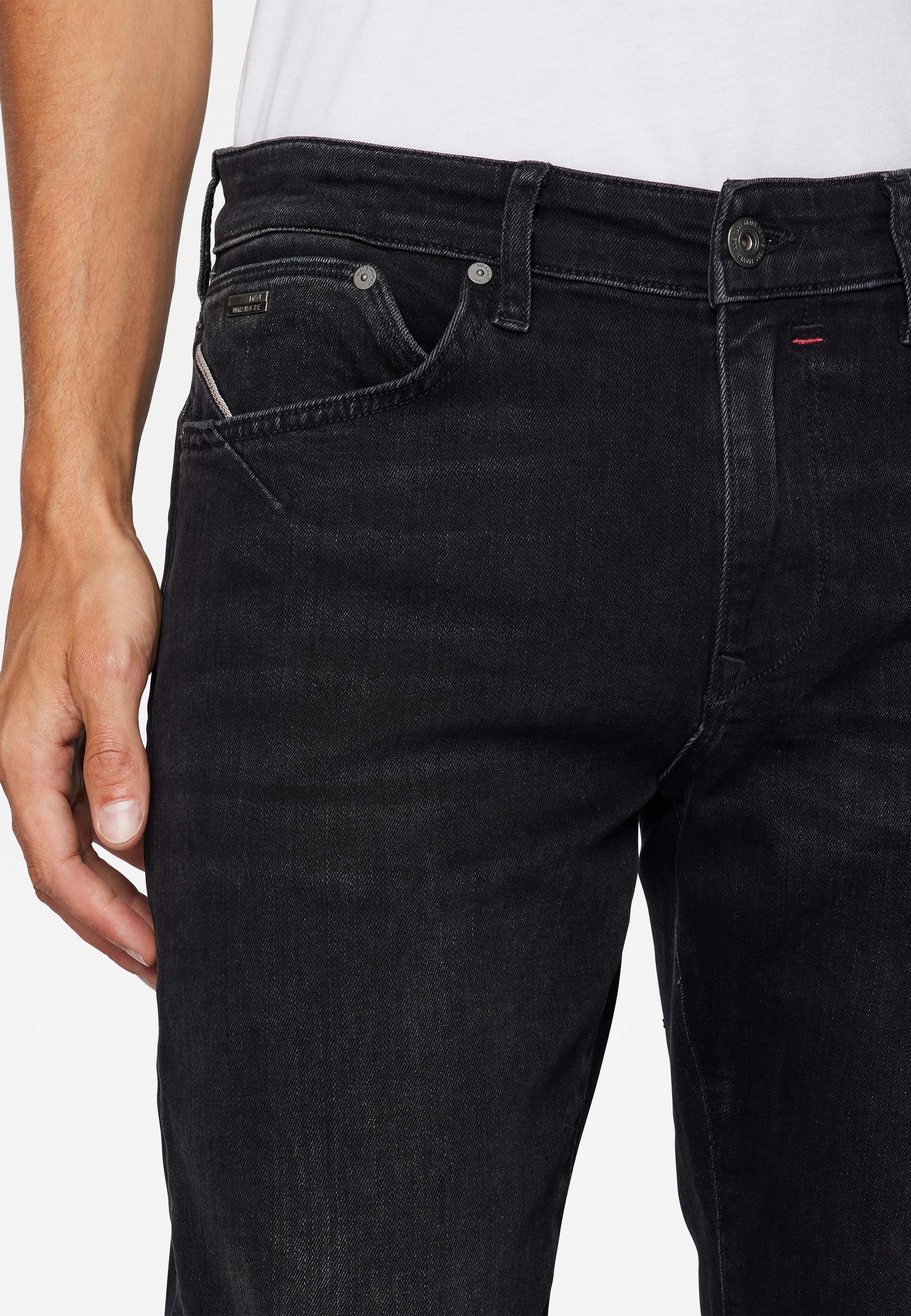 Marcus in Dark Smoke Ultra Move Jeans Mavi