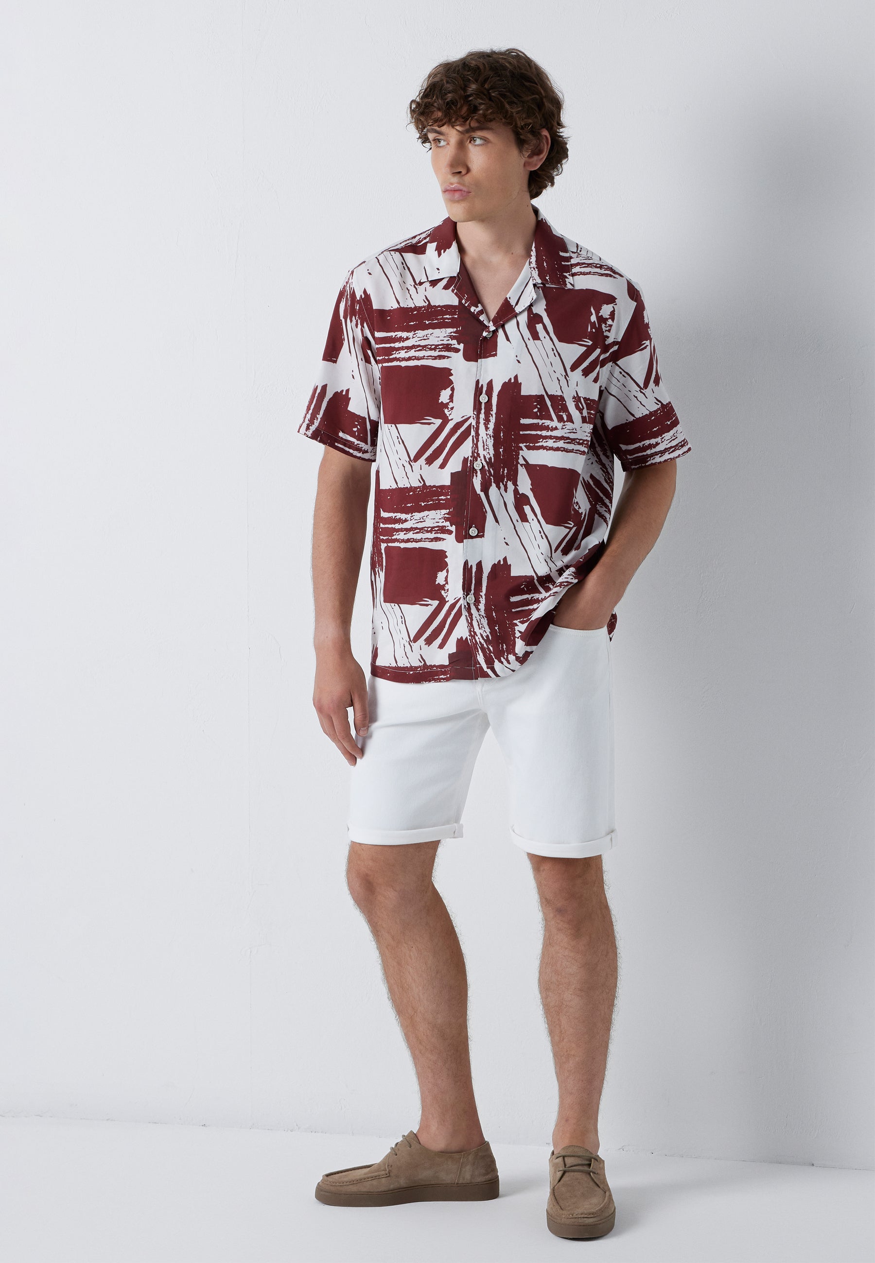 Printed Shirt in Tawny Port Print Hemden Mavi