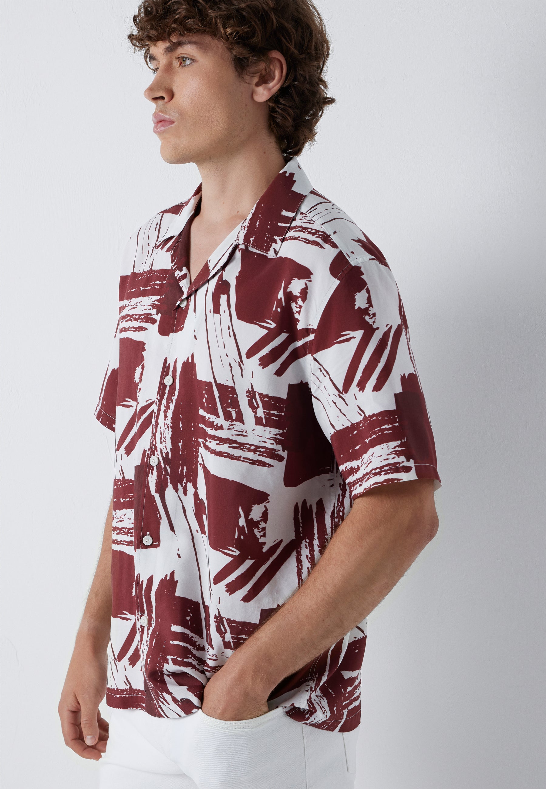 Printed Shirt in Tawny Port Print Hemden Mavi