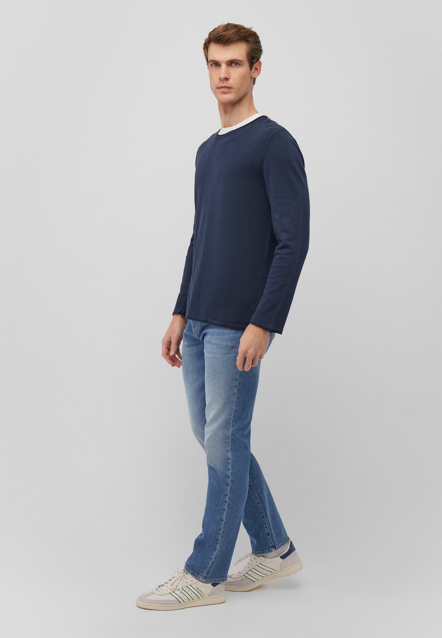 Sweater in Total Eclipse Pullover Mavi
