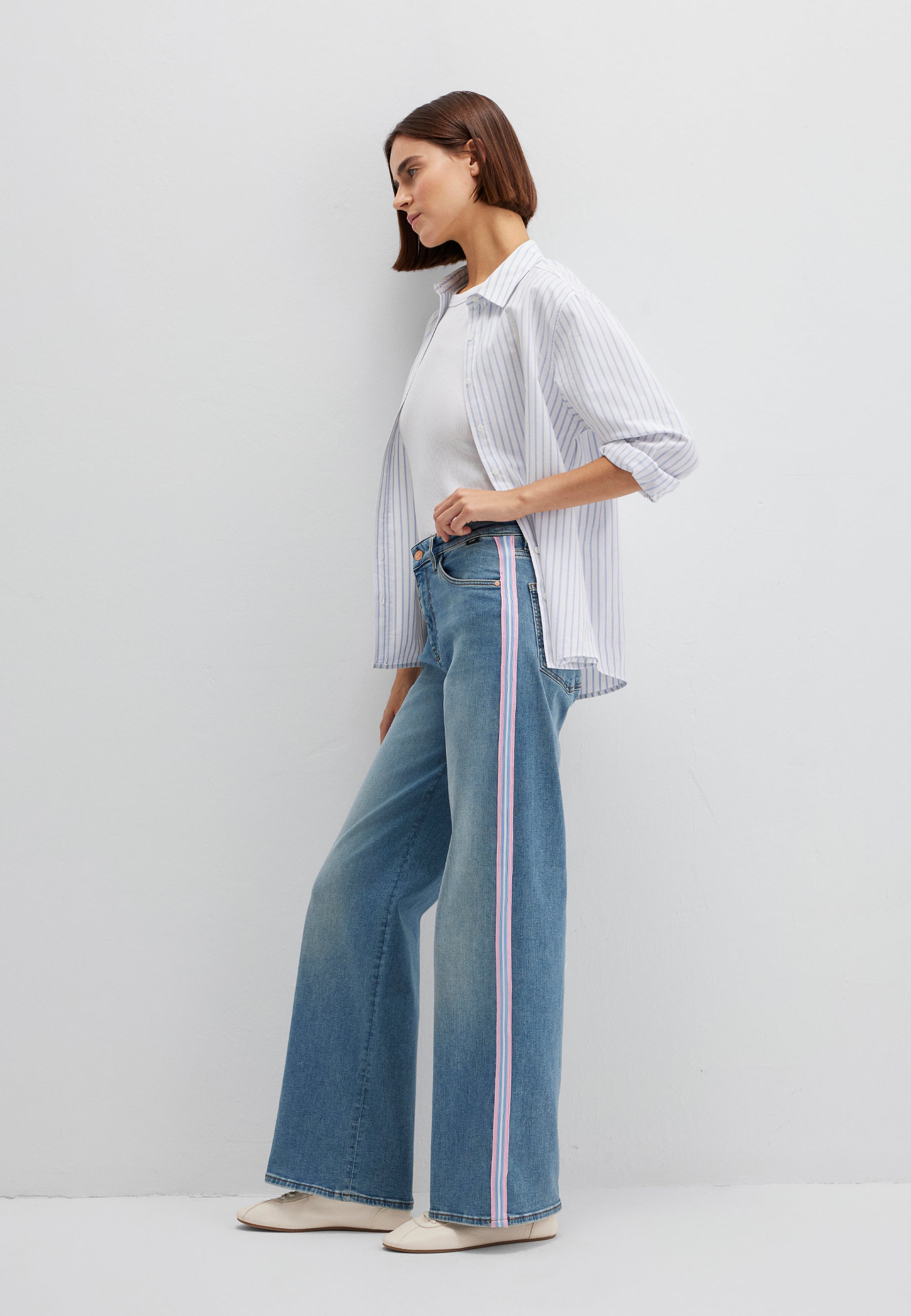 Malibu in Light Brushed Str Jeans Mavi