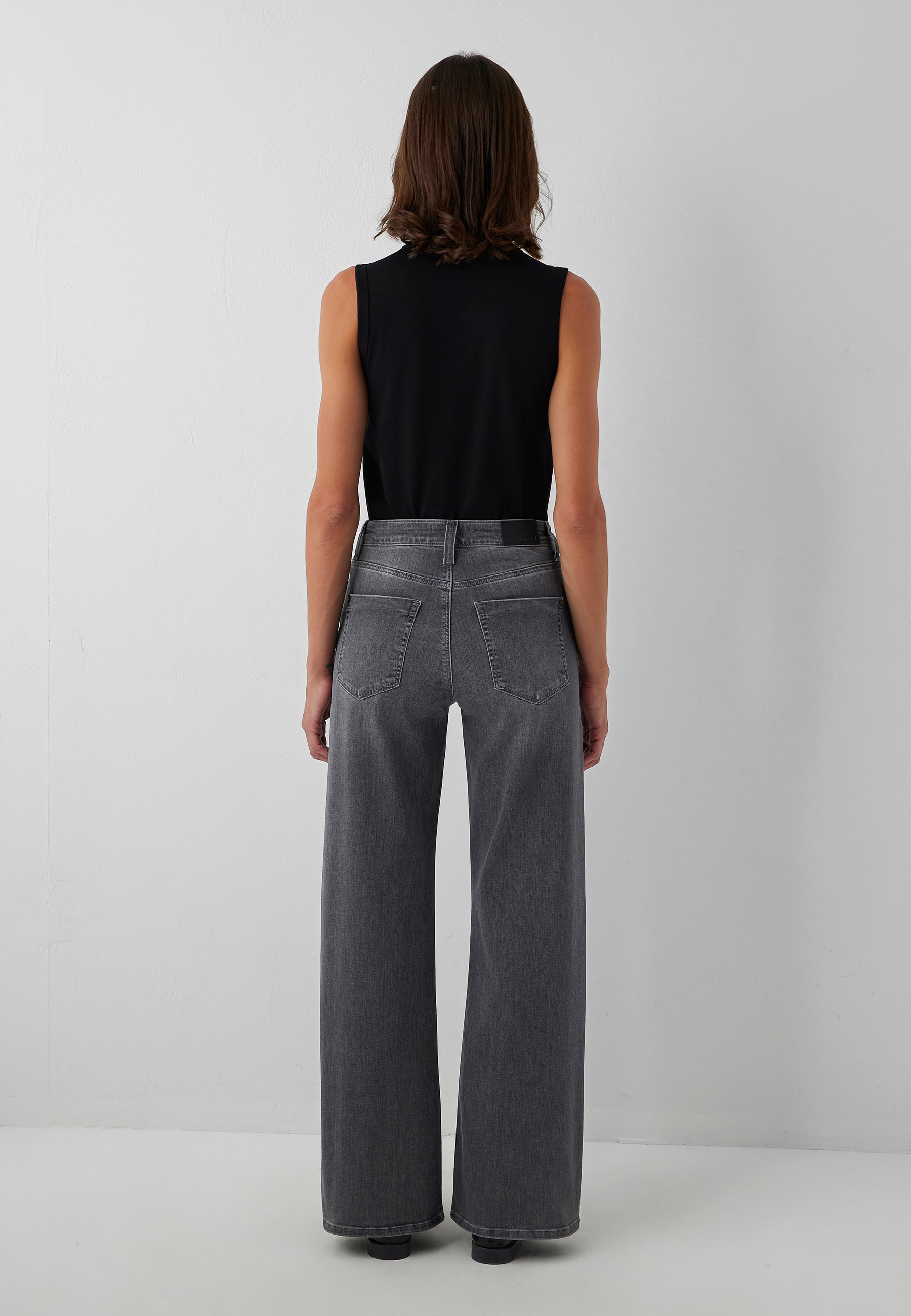 Jeans Malibu in Lt Smoke Brushed
