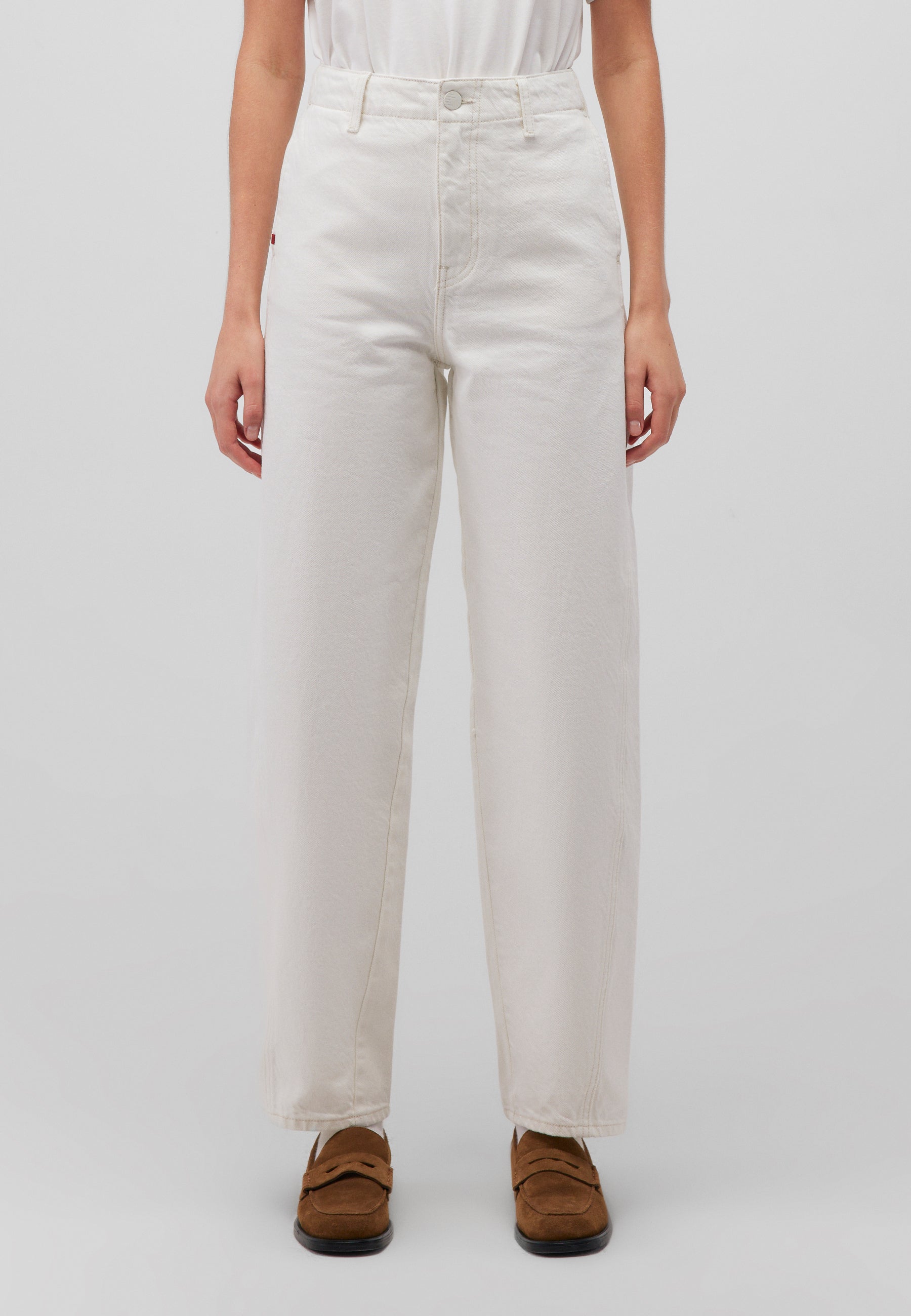 Sakura in Off White Denim Jeans Mavi