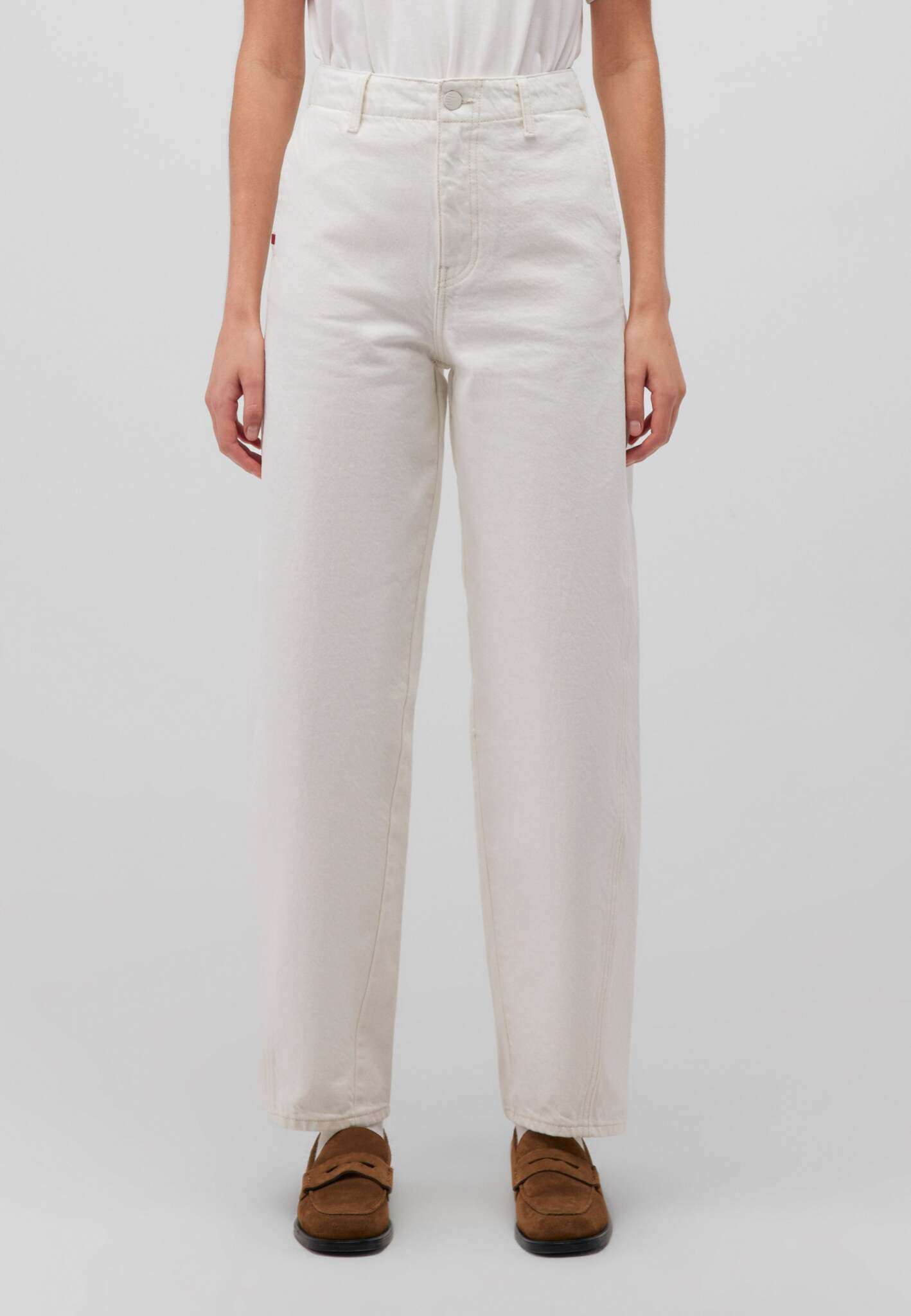 Sakura in Off White Denim Jeans Mavi