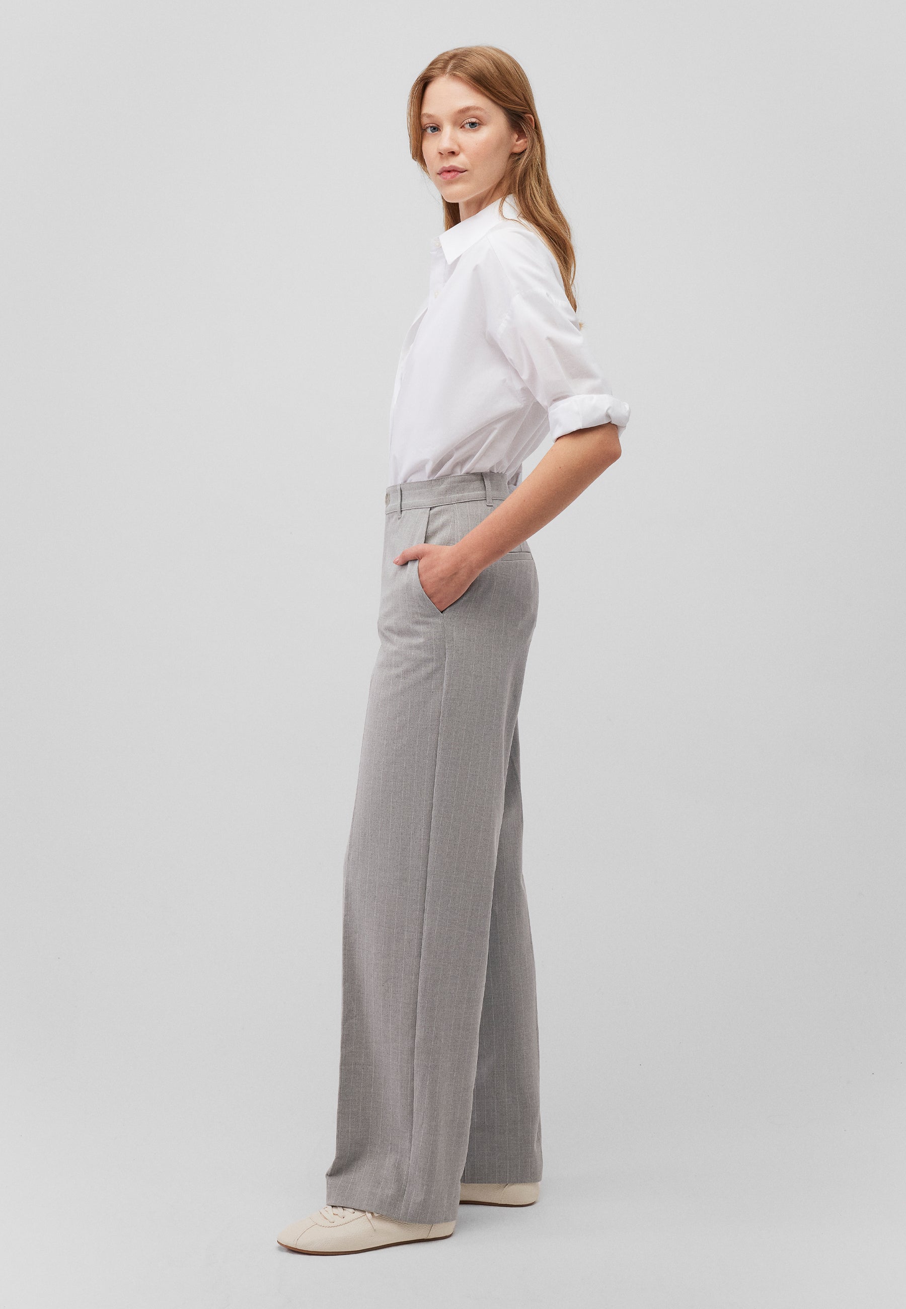 Woven Pants in Grey Stripe Hosen Mavi